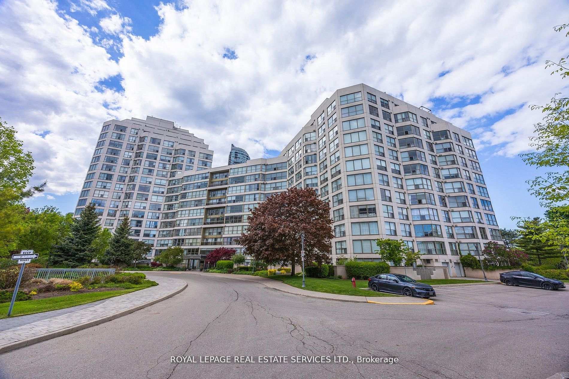 Photo 14 of Unit 1010, 2261 Lake Shore Boulevard W, Etobicoke, Mimico — HOMEH