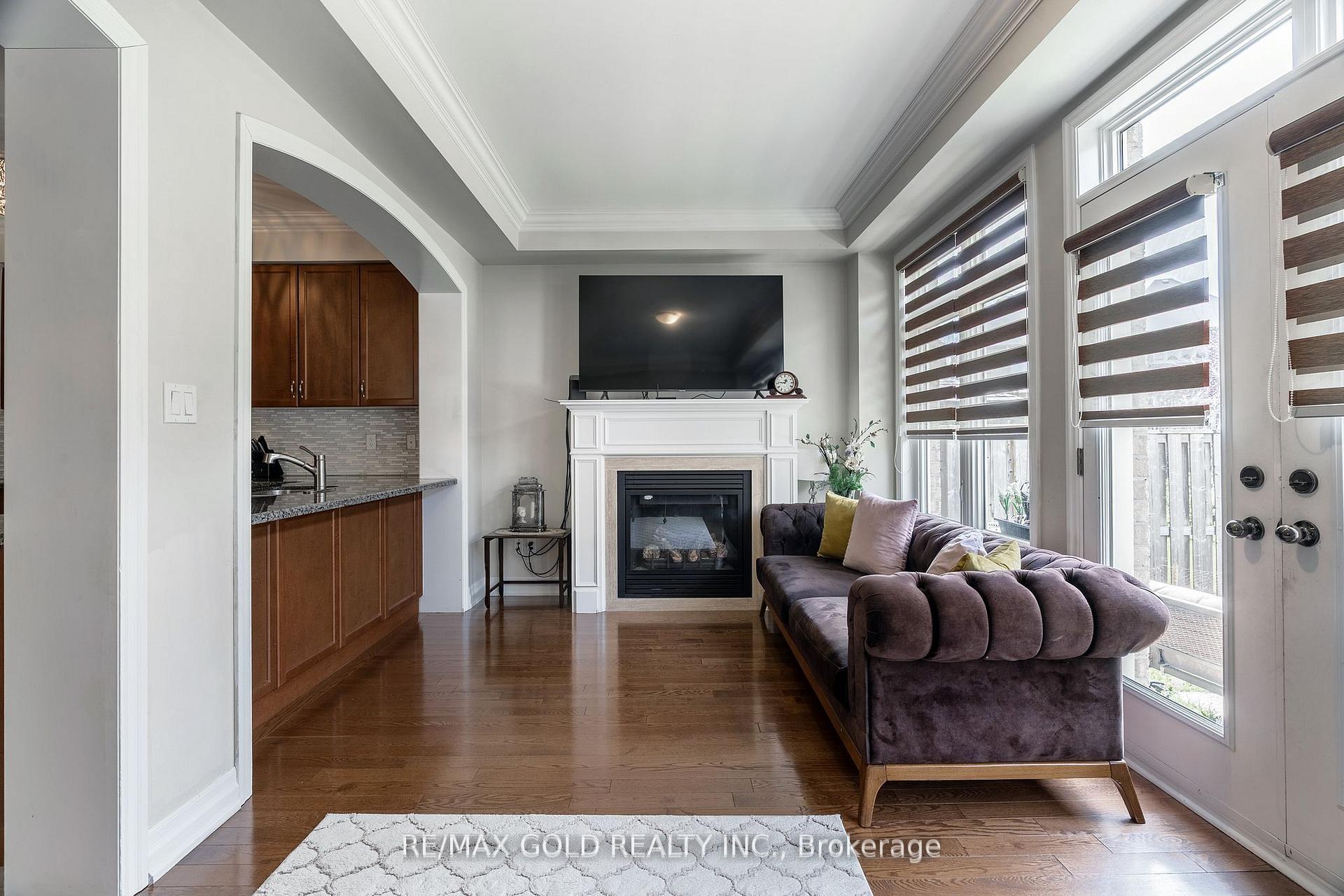 Photo 18 of 54 Robert Berry Crescent, King, King City — HOMEH