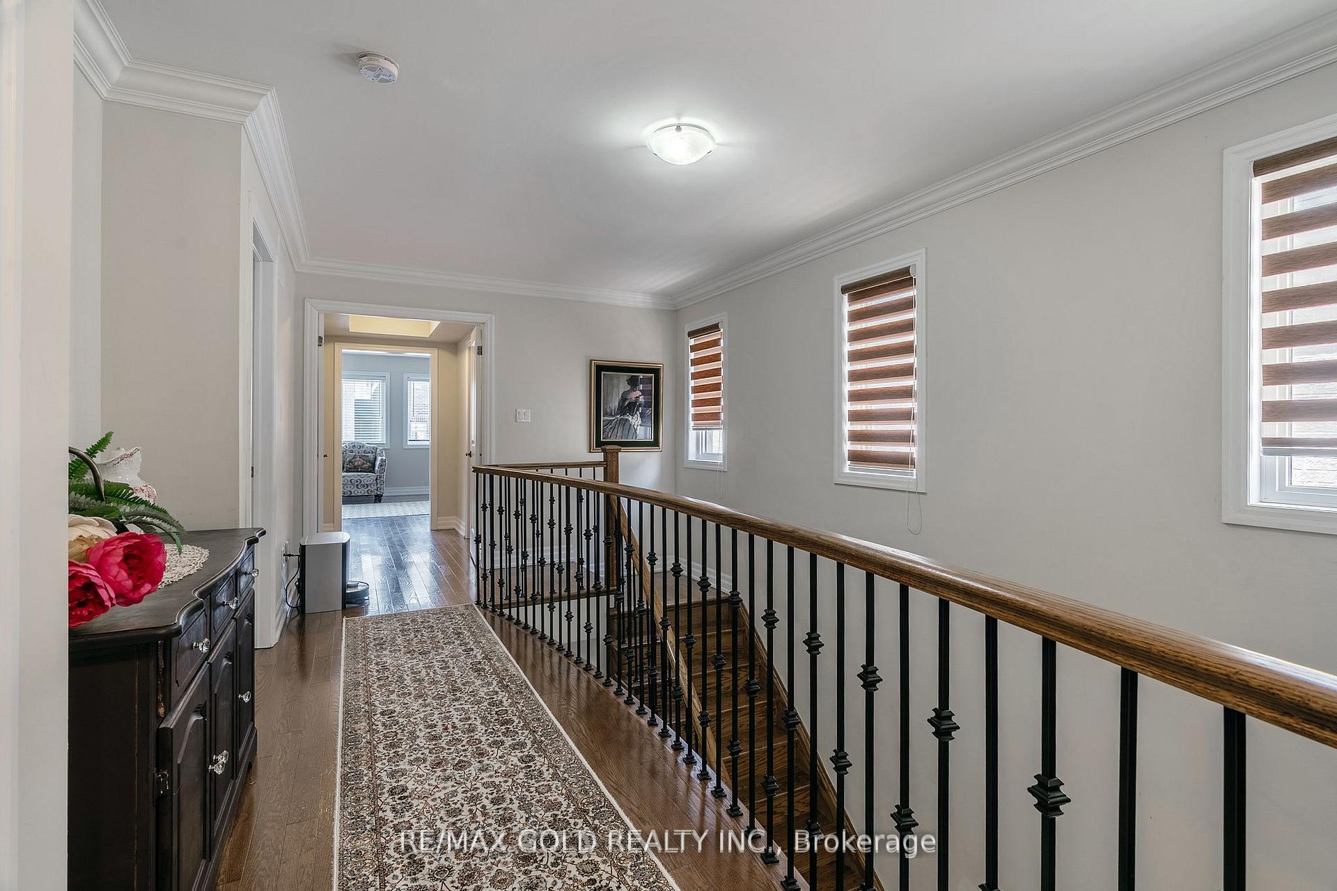 Photo 33 of 54 Robert Berry Crescent, King, King City — HOMEH