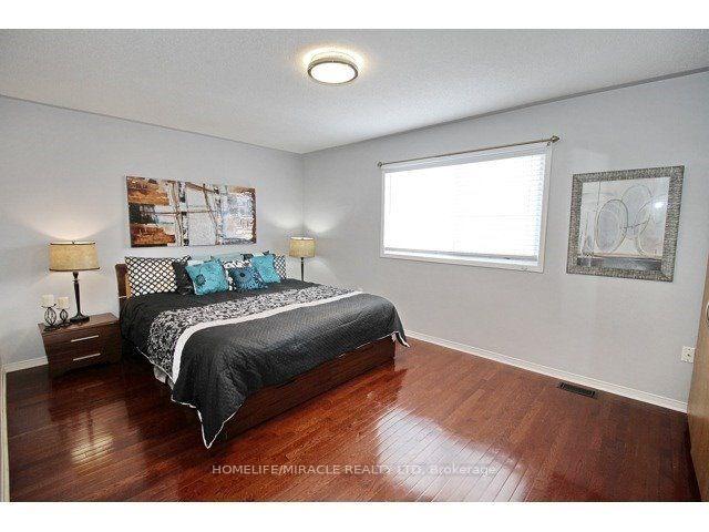 Photo 18 of 3157 Bentley Drive, Mississauga, Churchill Meadows — HOMEH