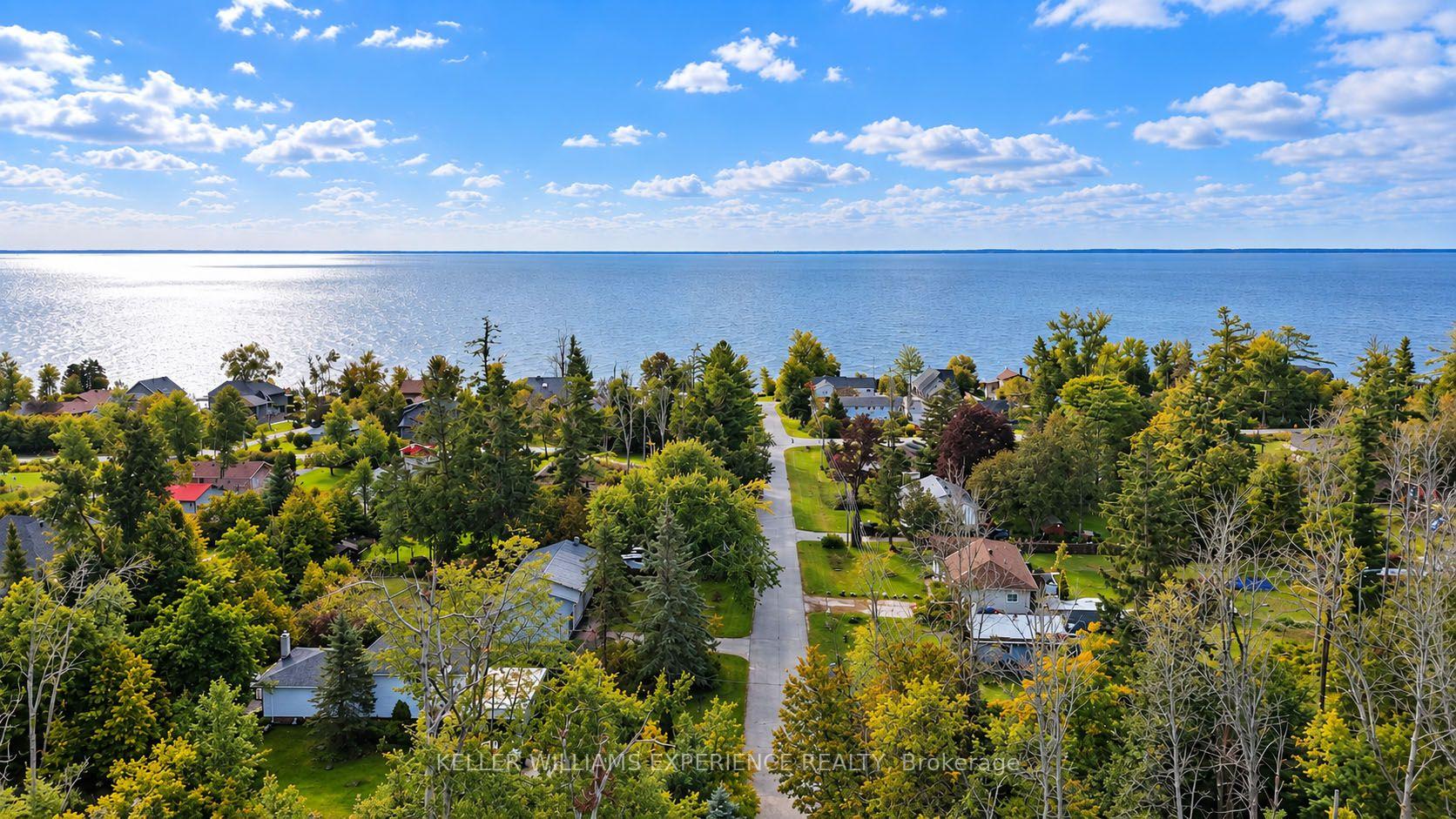 Photo 15 of 11 Barbara Avenue, Oro-Medonte, Rural Oro-Medonte — HOMEH