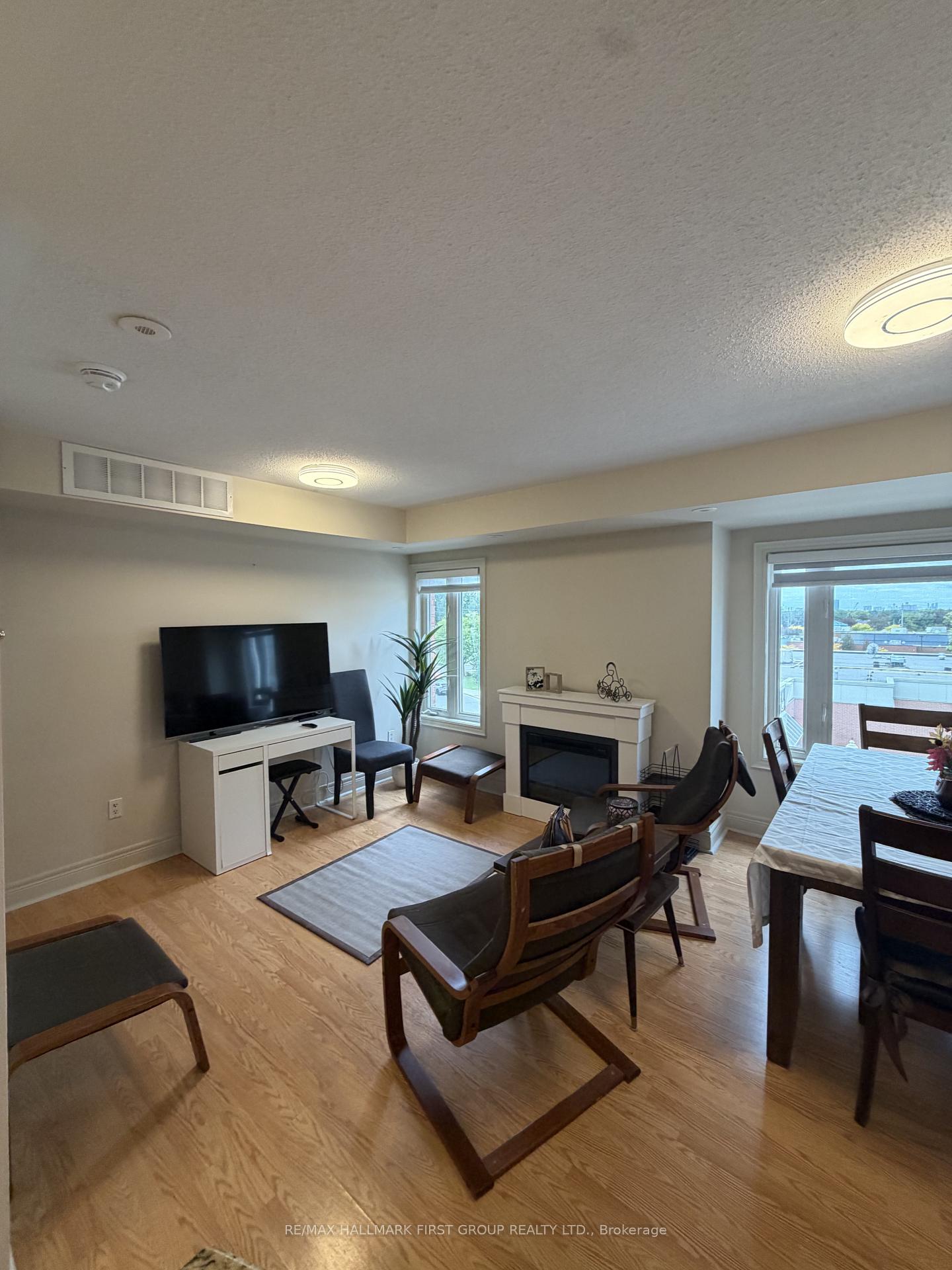 Photo 9 of Unit 280, 306 John Street, Markham, Aileen-Willowbrook — HOMEH