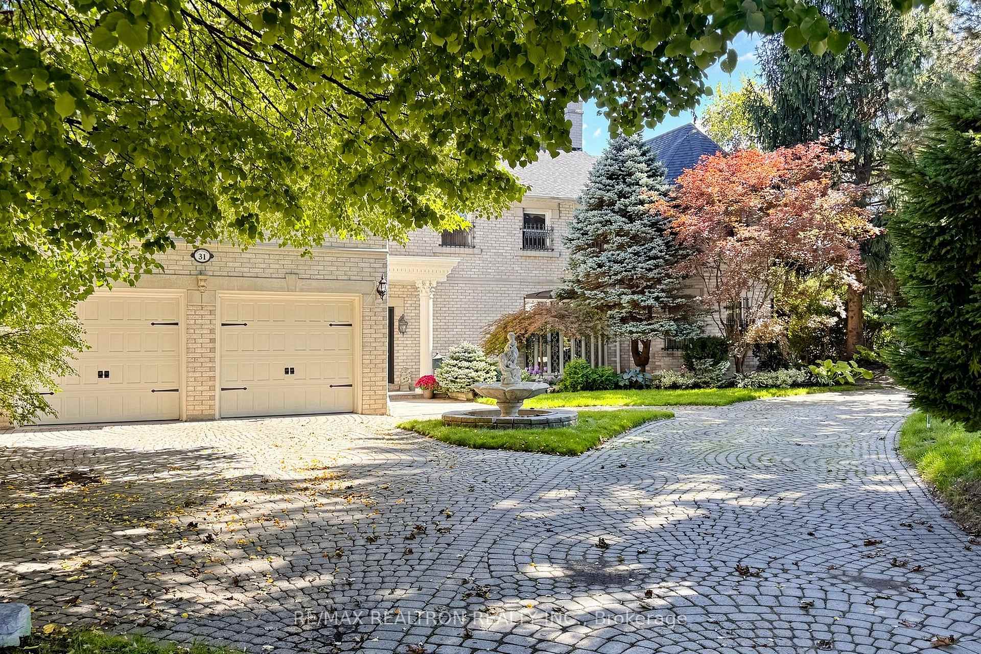 Photo 6 of 31 Arjay Crescent, North York, Bridle Path-Sunnybrook-York Mills — HOMEH