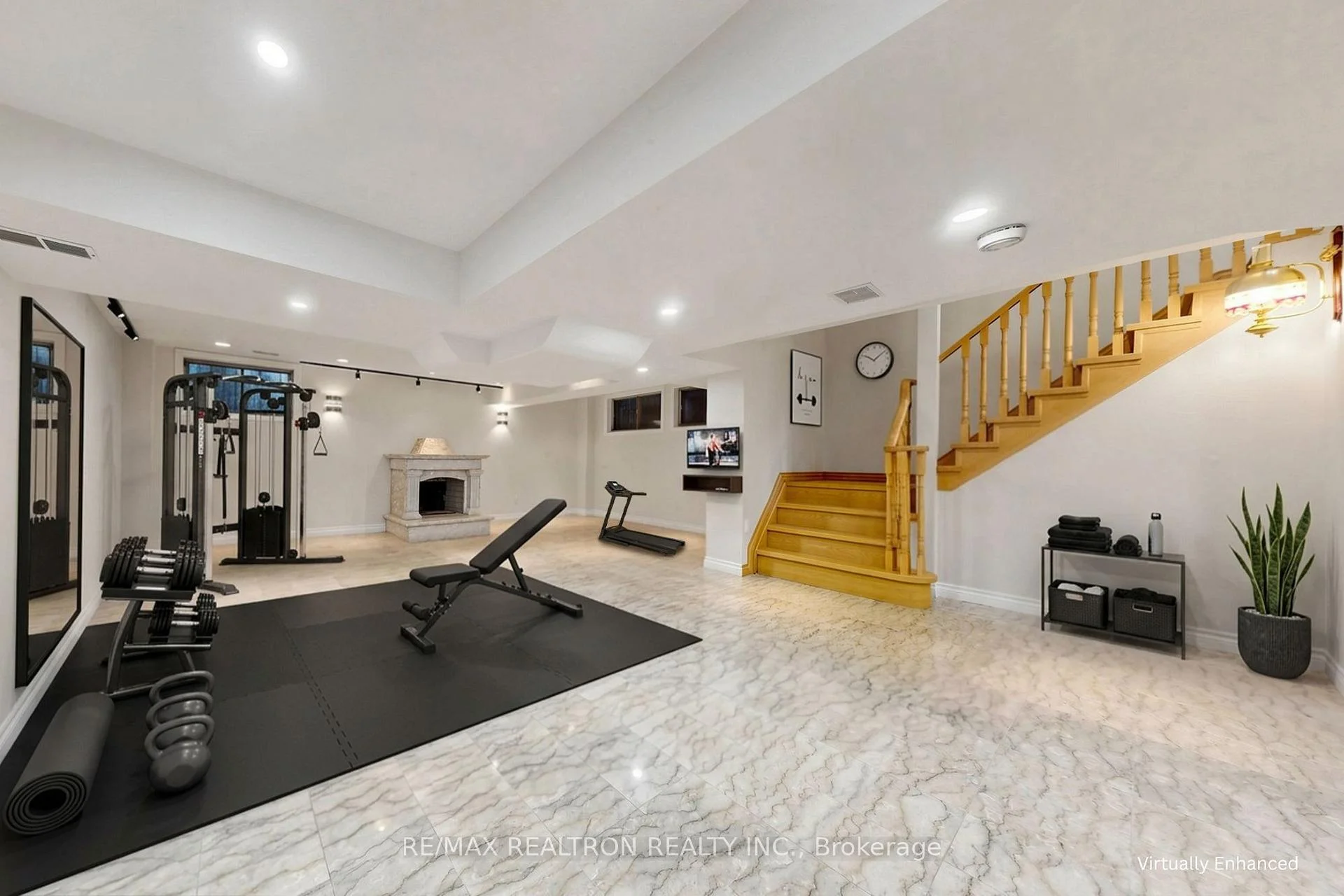 Photo 53 of 31 Arjay Crescent, North York, Bridle Path-Sunnybrook-York Mills — HOMEH