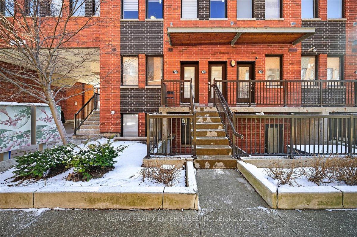 Photo of Unit 21, 871 Wilson Avenue