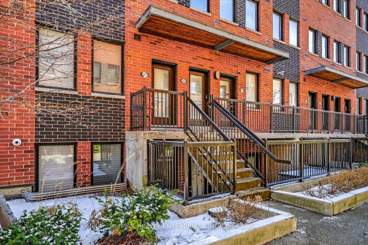 Photo 2 of Unit 21, 871 Wilson Avenue, North York, Downsview-Roding-CFB — HOMEH