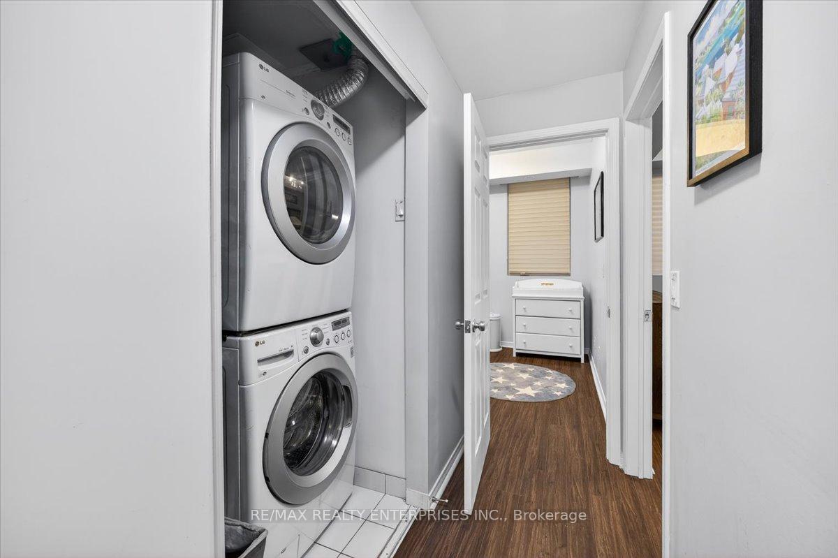 Photo 13 of Unit 21, 871 Wilson Avenue, North York, Downsview-Roding-CFB — HOMEH