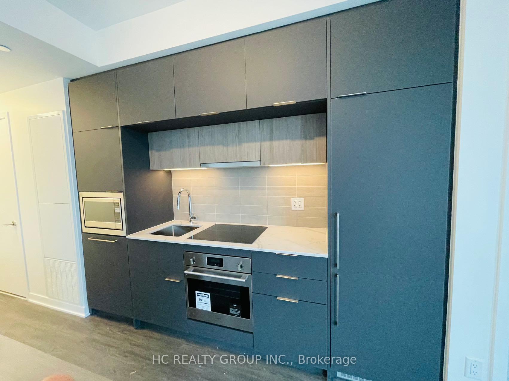 Photo 5 of Unit 708, 185 Alberta Avenue, Toronto, Oakwood Village — HOMEH