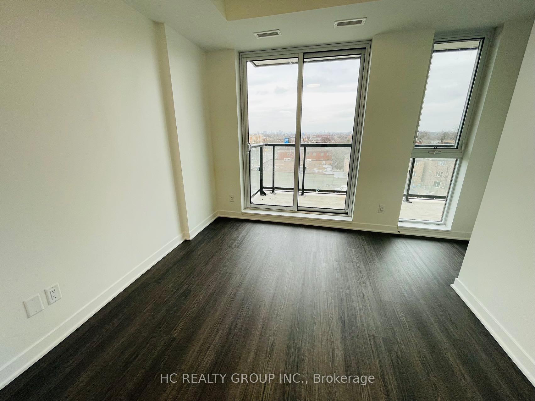 Photo 11 of Unit 708, 185 Alberta Avenue, Toronto, Oakwood Village — HOMEH
