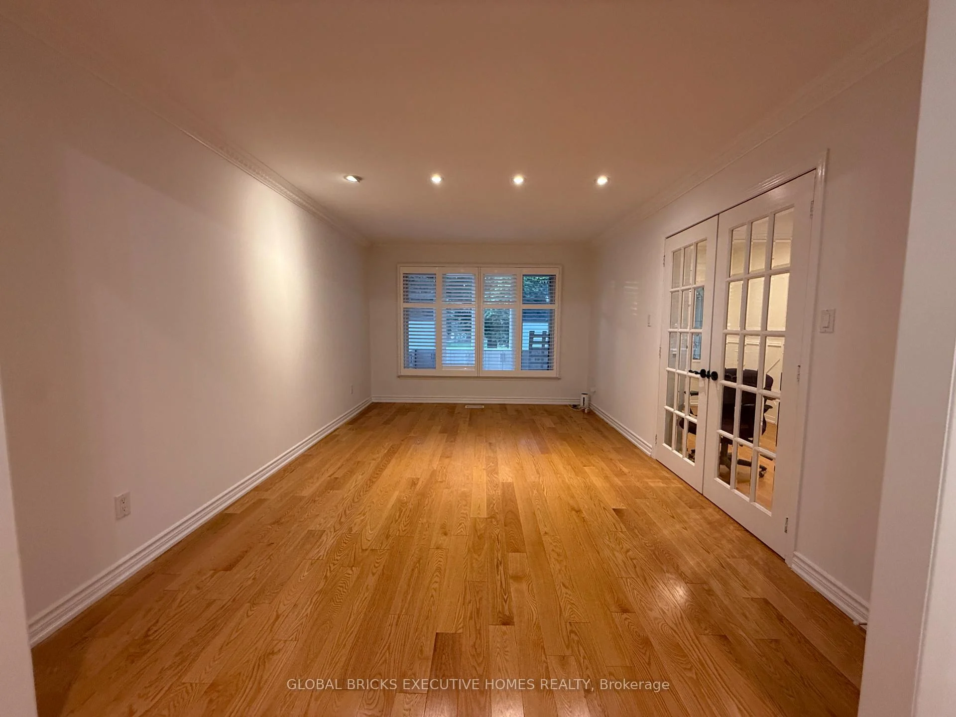 Photo 8 of Unit Upper, 66 Foundry Crescent, Markham, Raymerville — HOMEH
