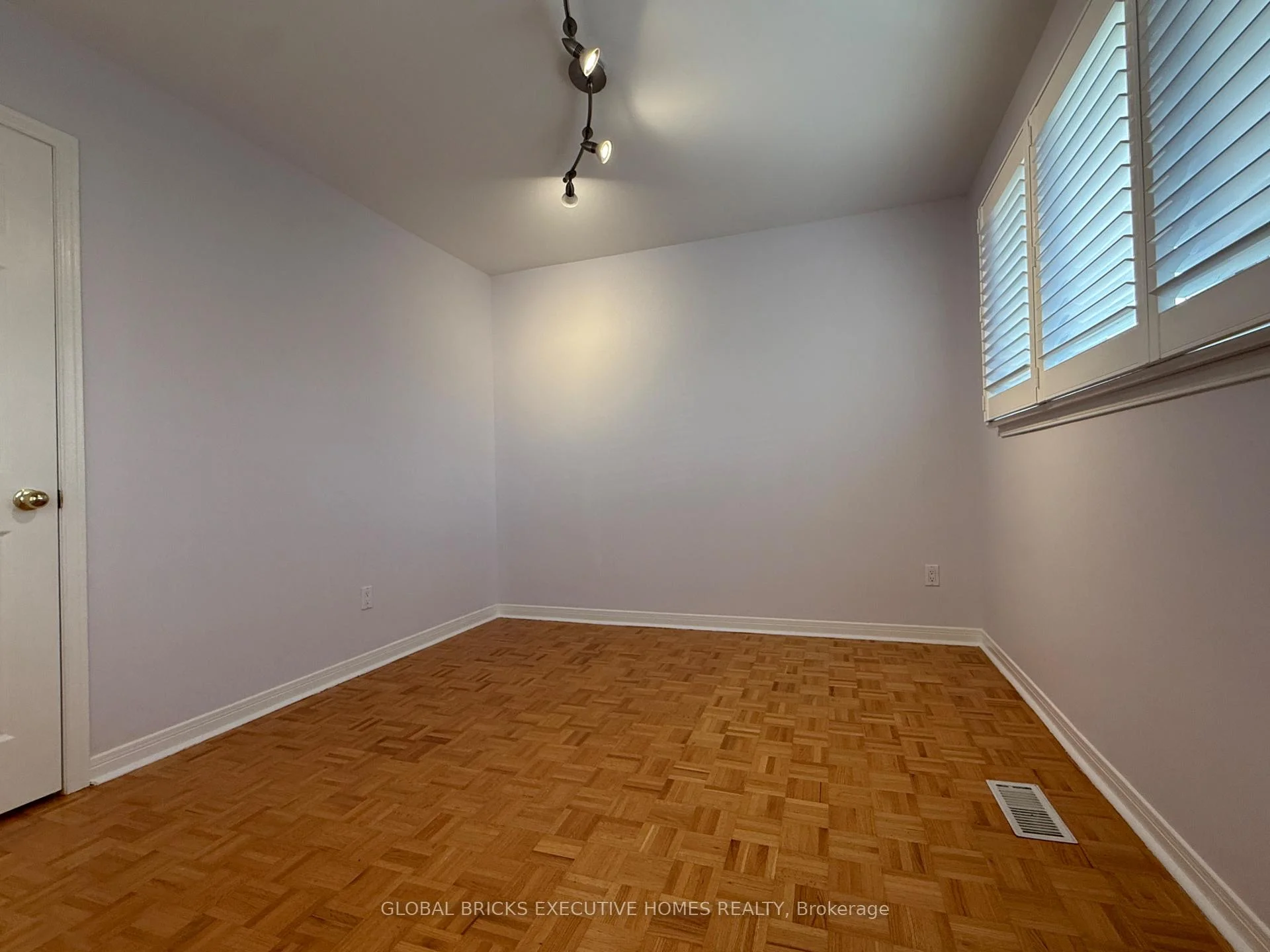 Photo 19 of Unit Upper, 66 Foundry Crescent, Markham, Raymerville — HOMEH