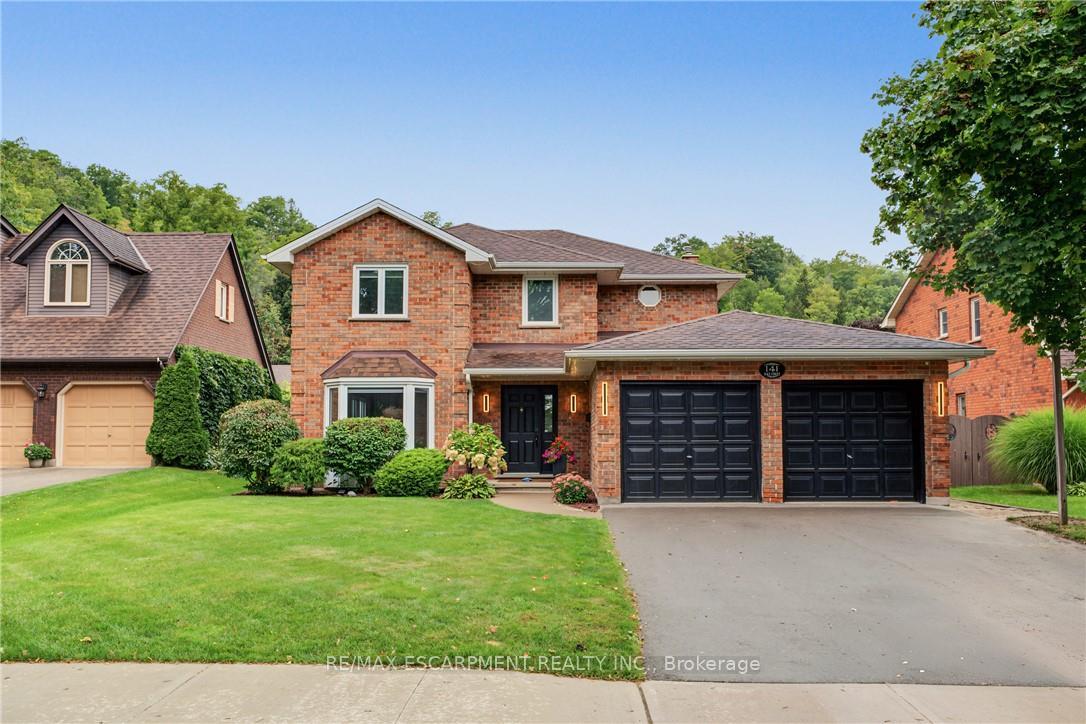 Photo 1 of 141 Race Street, Brant, Paris — HOMEH