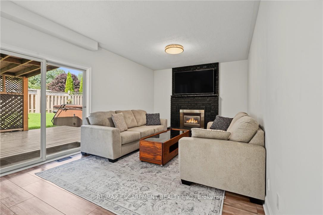 Photo 4 of 141 Race Street, Brant, Paris — HOMEH