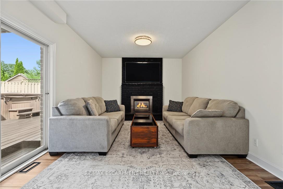 Photo 5 of 141 Race Street, Brant, Paris — HOMEH