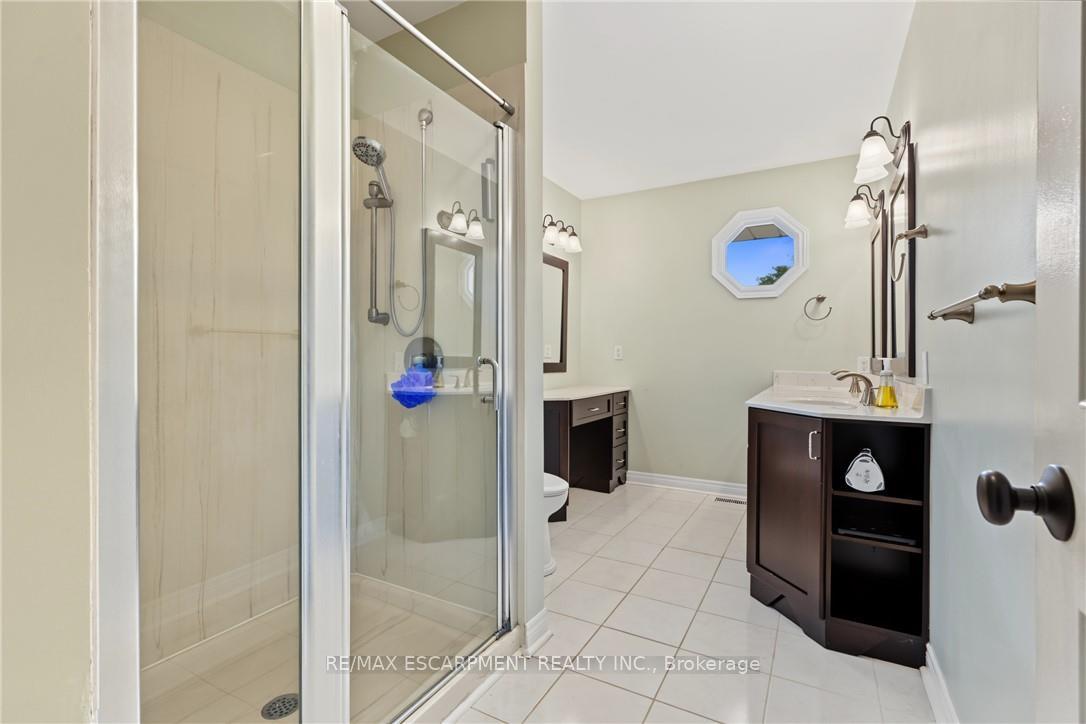 Photo 14 of 141 Race Street, Brant, Paris — HOMEH