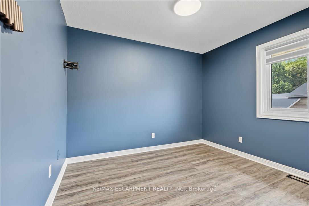 Photo 20 of 141 Race Street, Brant, Paris — HOMEH