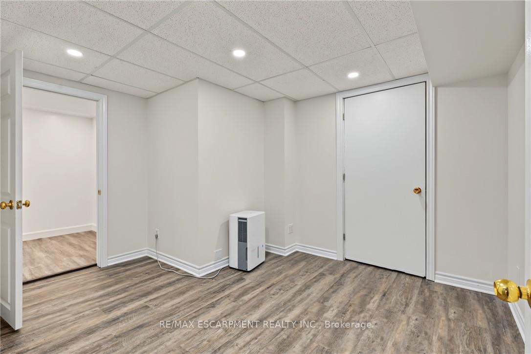 Photo 26 of 141 Race Street, Brant, Paris — HOMEH
