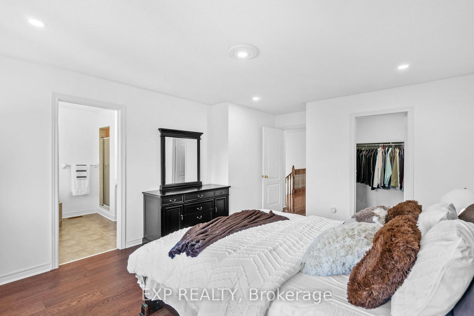 Photo 22 of 71 Pillar Rock Crescent, Markham, Victoria Manor-Jennings Gate — HOMEH