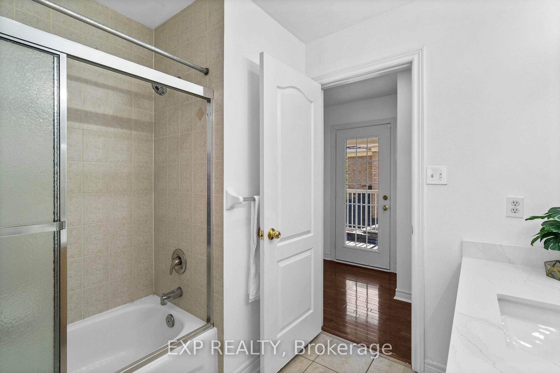 Photo 34 of 71 Pillar Rock Crescent, Markham, Victoria Manor-Jennings Gate — HOMEH