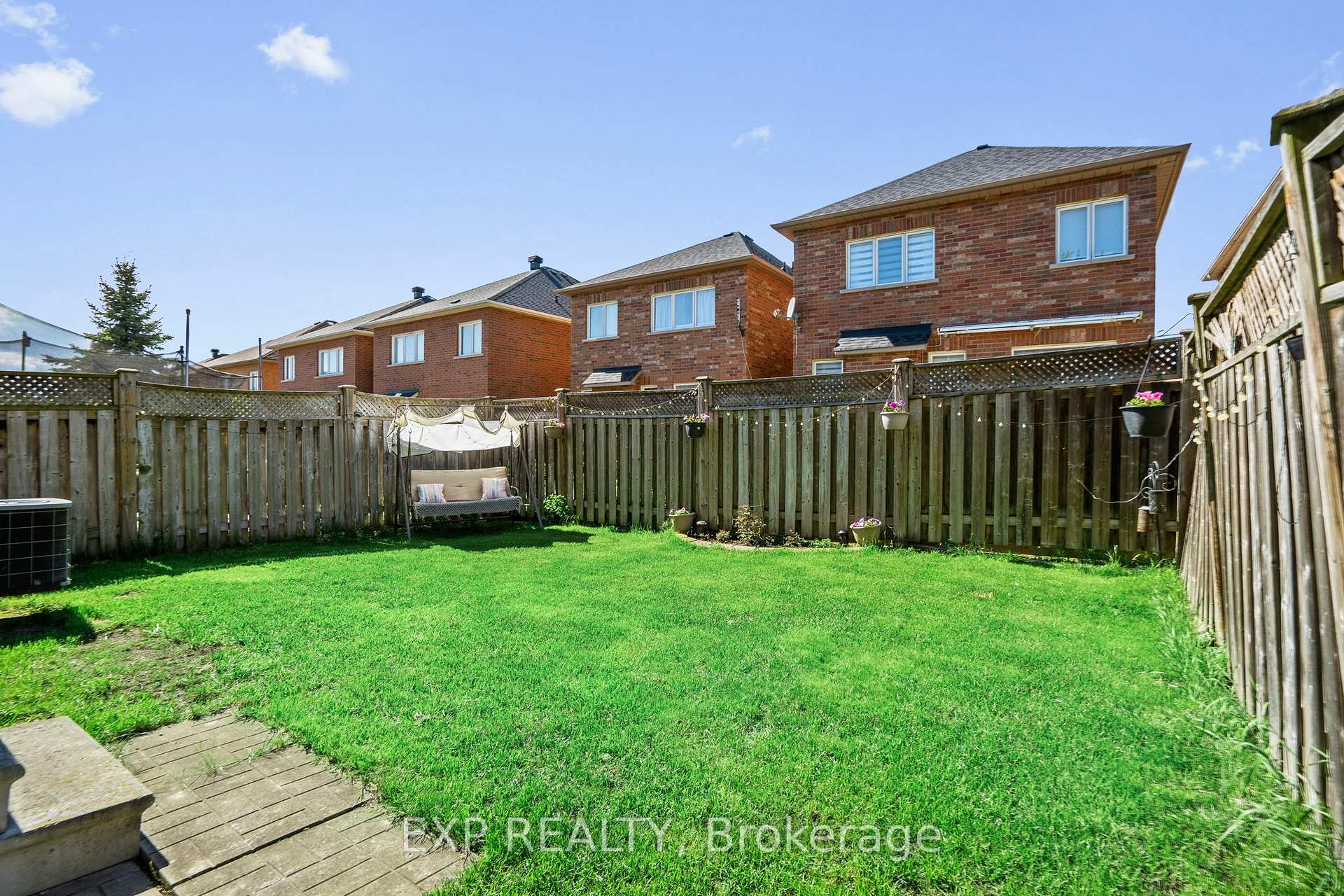 Photo 41 of 71 Pillar Rock Crescent, Markham, Victoria Manor-Jennings Gate — HOMEH