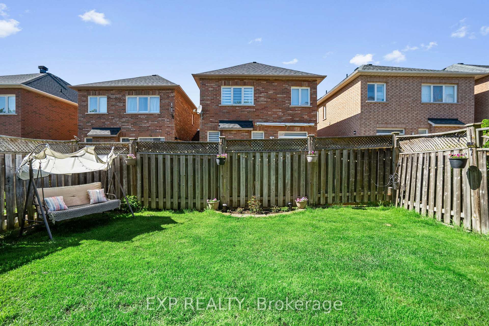 Photo 42 of 71 Pillar Rock Crescent, Markham, Victoria Manor-Jennings Gate — HOMEH