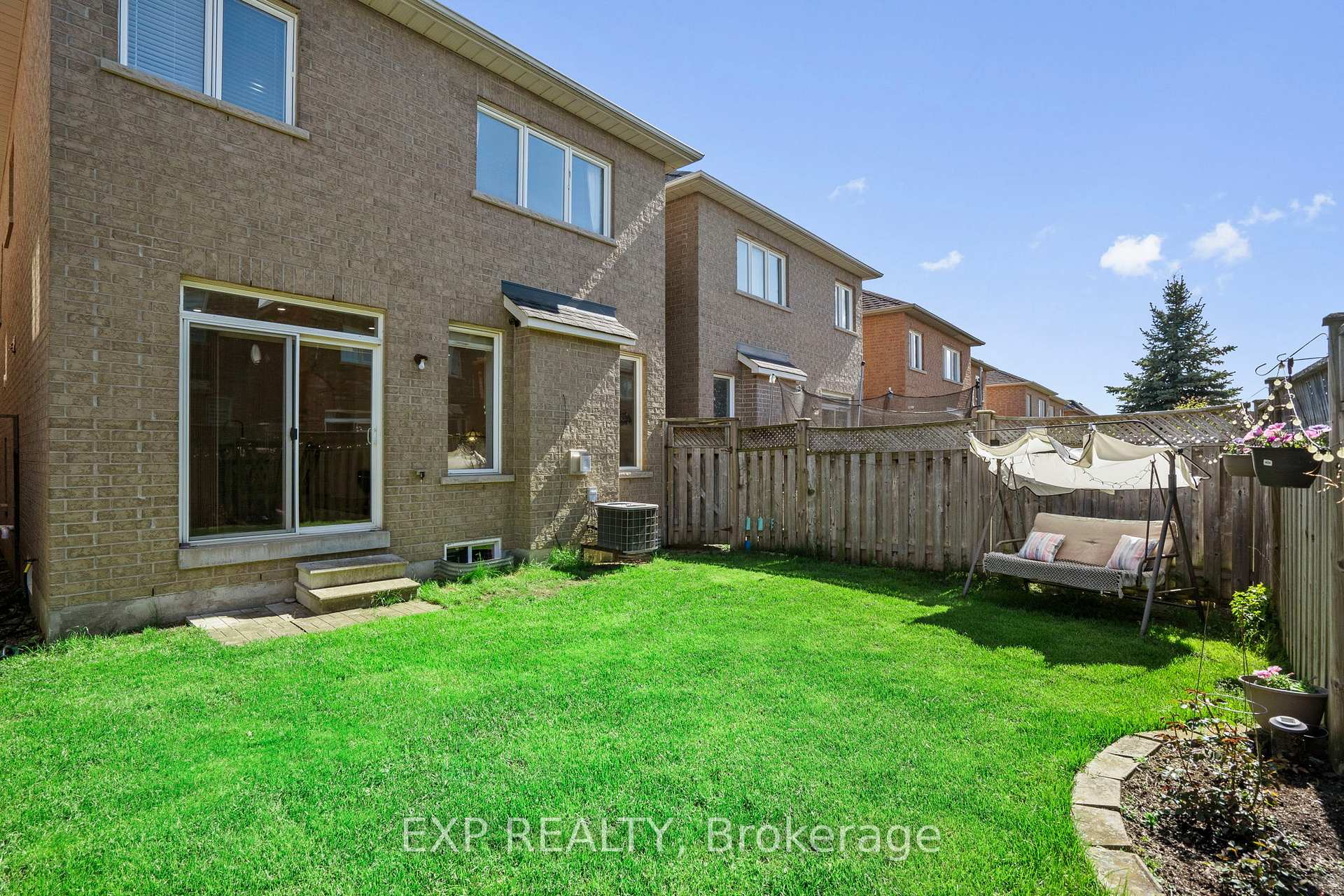 Photo 43 of 71 Pillar Rock Crescent, Markham, Victoria Manor-Jennings Gate — HOMEH