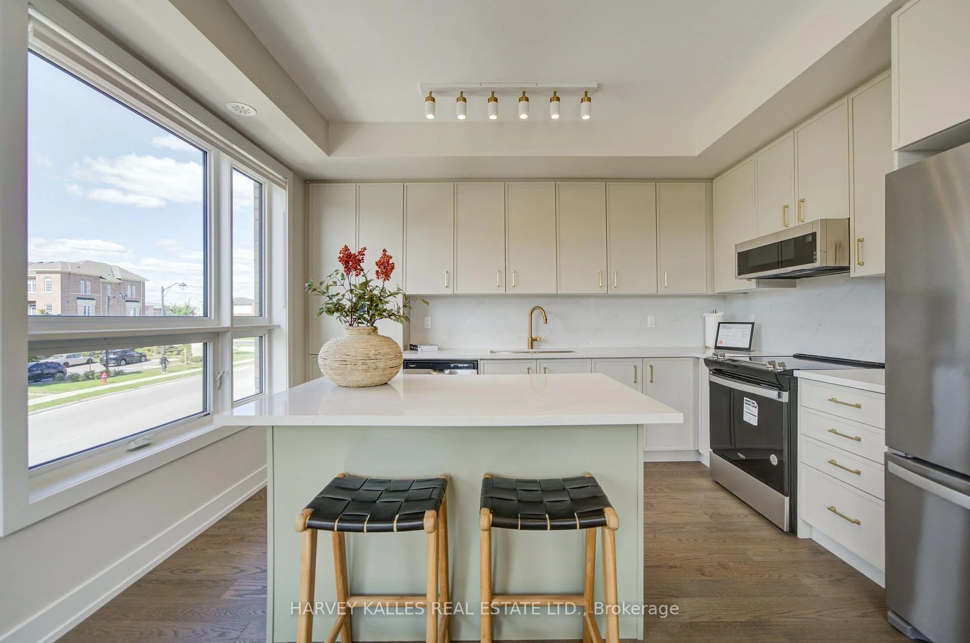 Photo 38 of Unit 10, 10 Lytham Green Circle, Newmarket, Glenway Estates — HOMEH