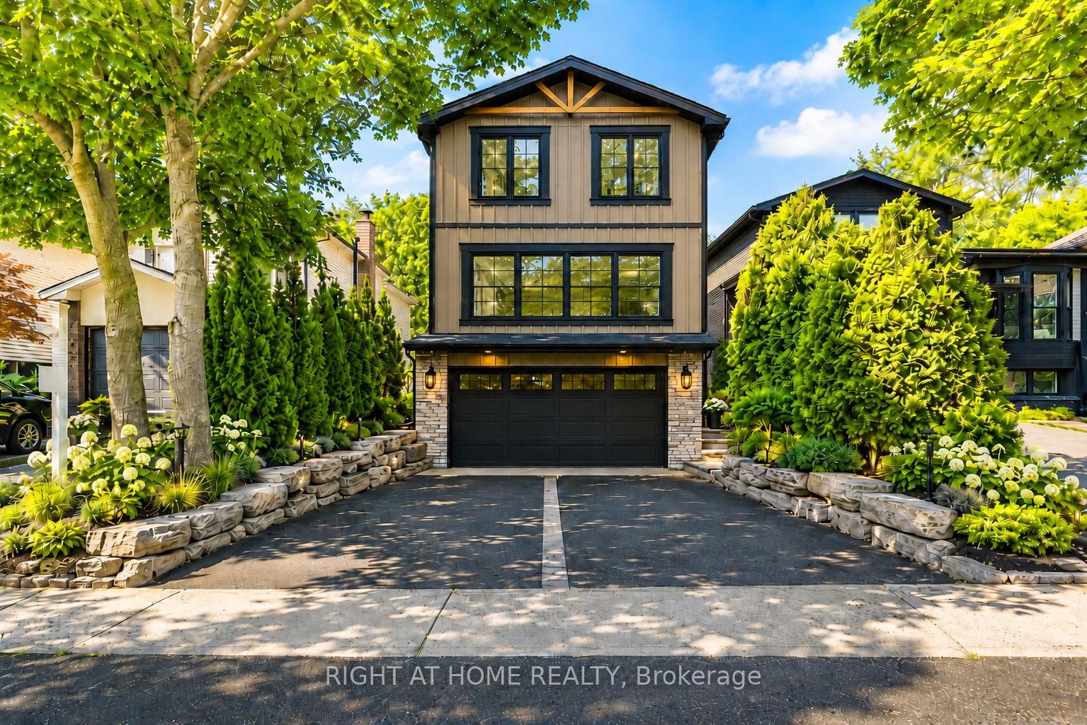 Photo 4 of 168 Springhead Gardens, Richmond Hill, North Richvale — HOMEH
