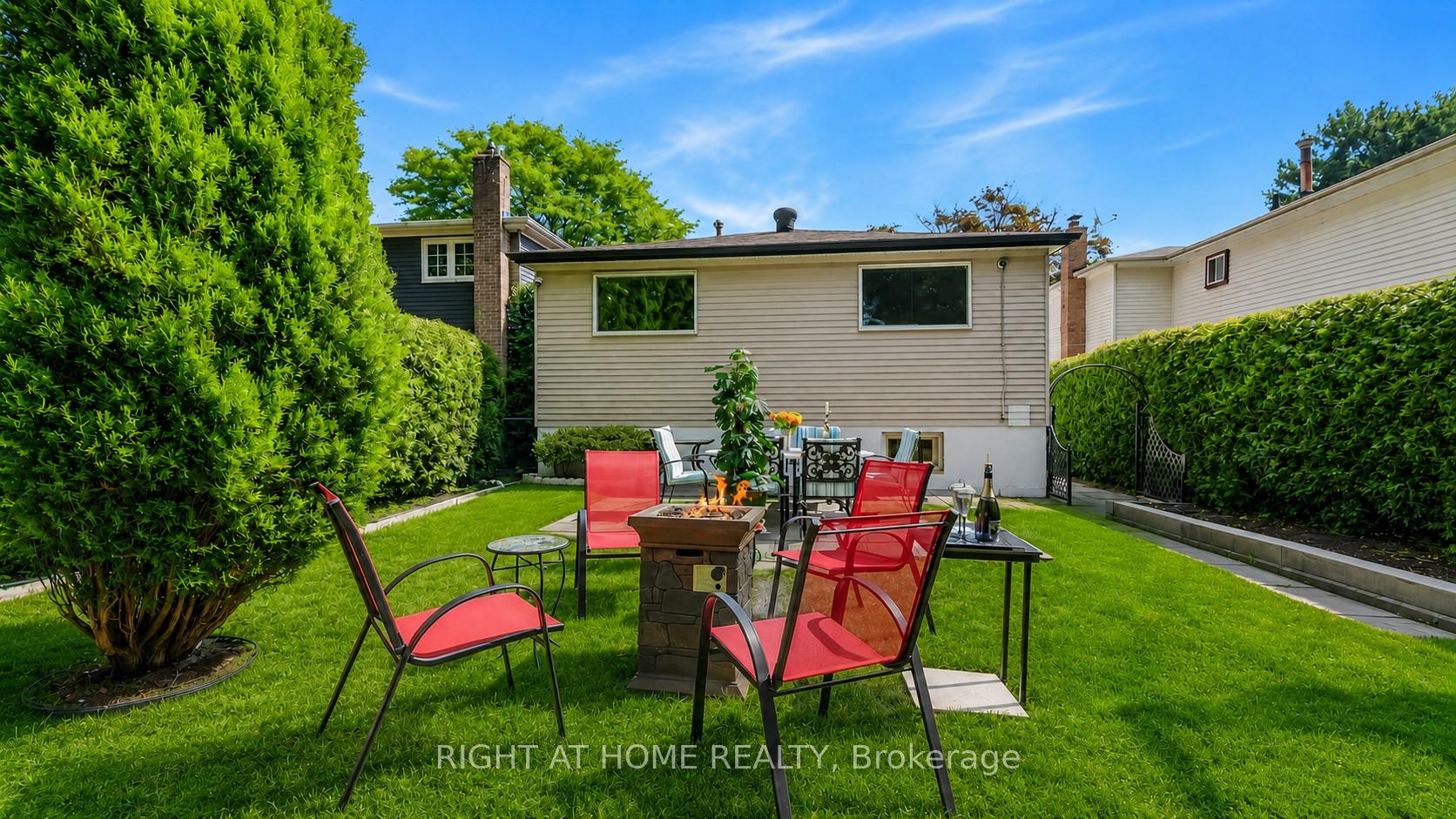 Photo 37 of 168 Springhead Gardens, Richmond Hill, North Richvale — HOMEH