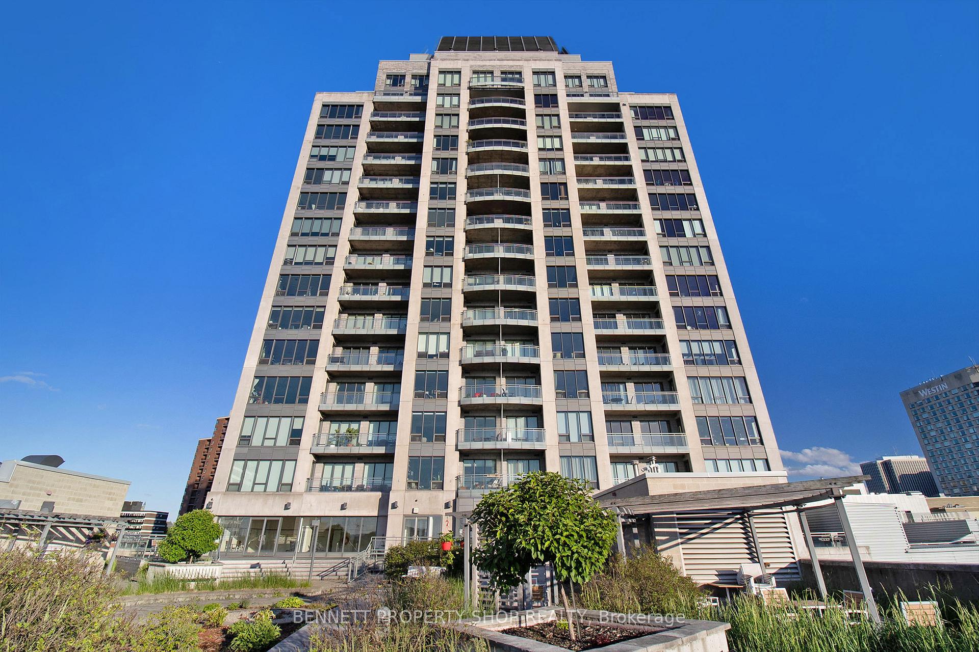 Front of Unit 602, 90 George Street
