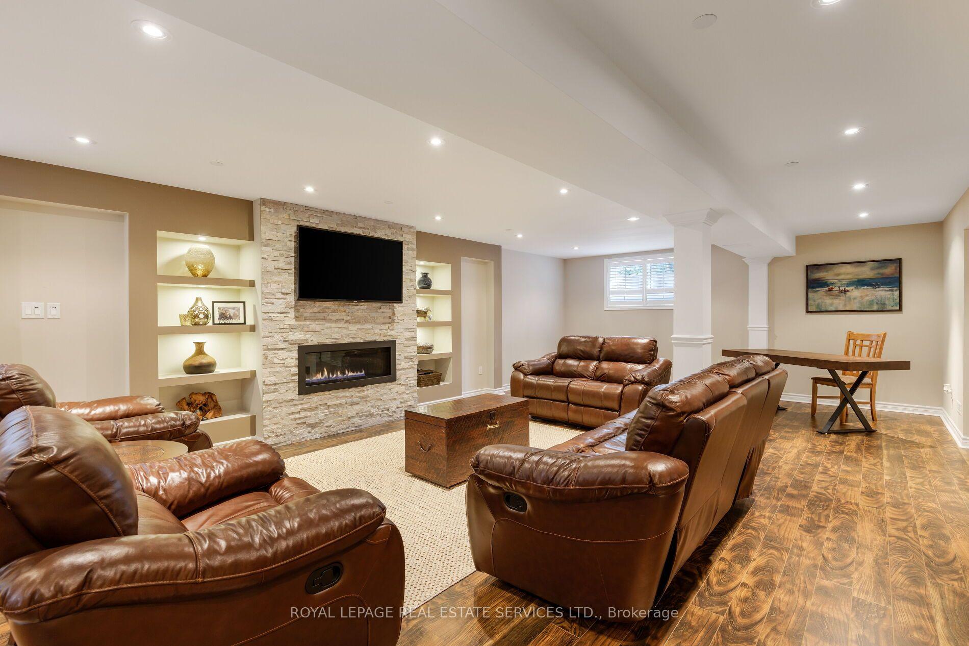 Photo 4 of 2424 Tesla Crescent, Oakville, Joshua Creek — HOMEH