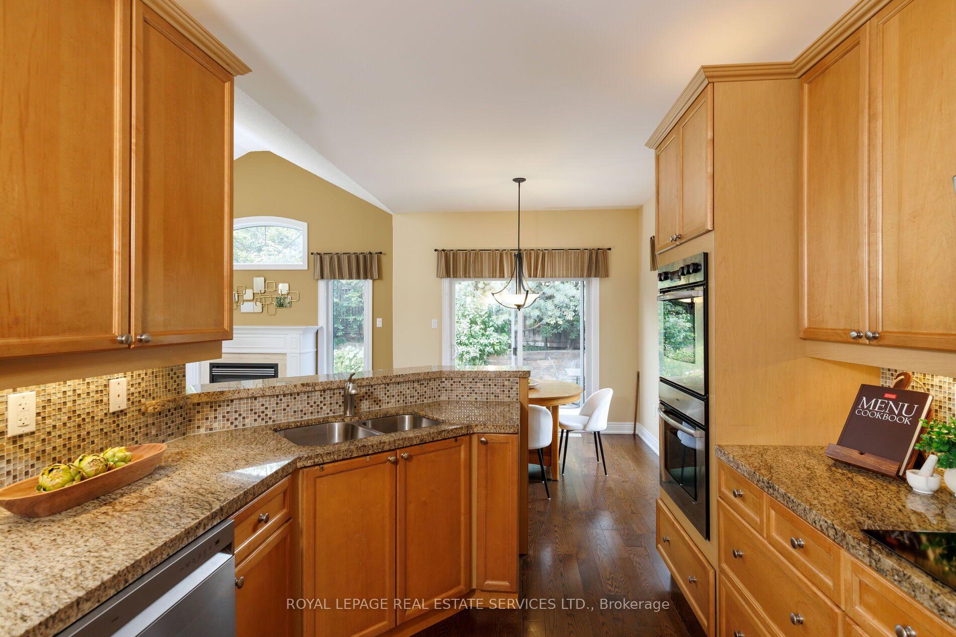 Photo 17 of 2424 Tesla Crescent, Oakville, Joshua Creek — HOMEH