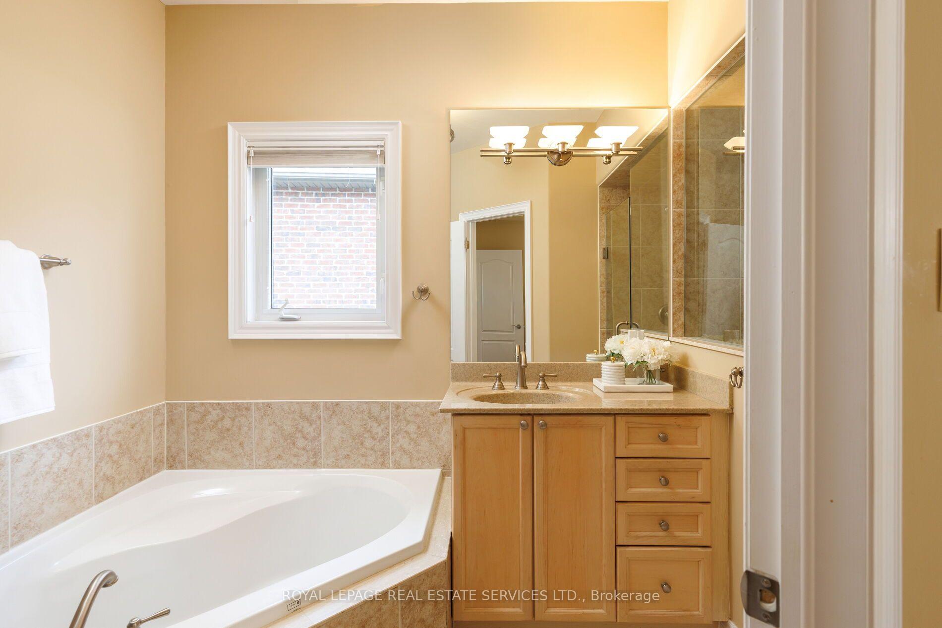 Photo 20 of 2424 Tesla Crescent, Oakville, Joshua Creek — HOMEH
