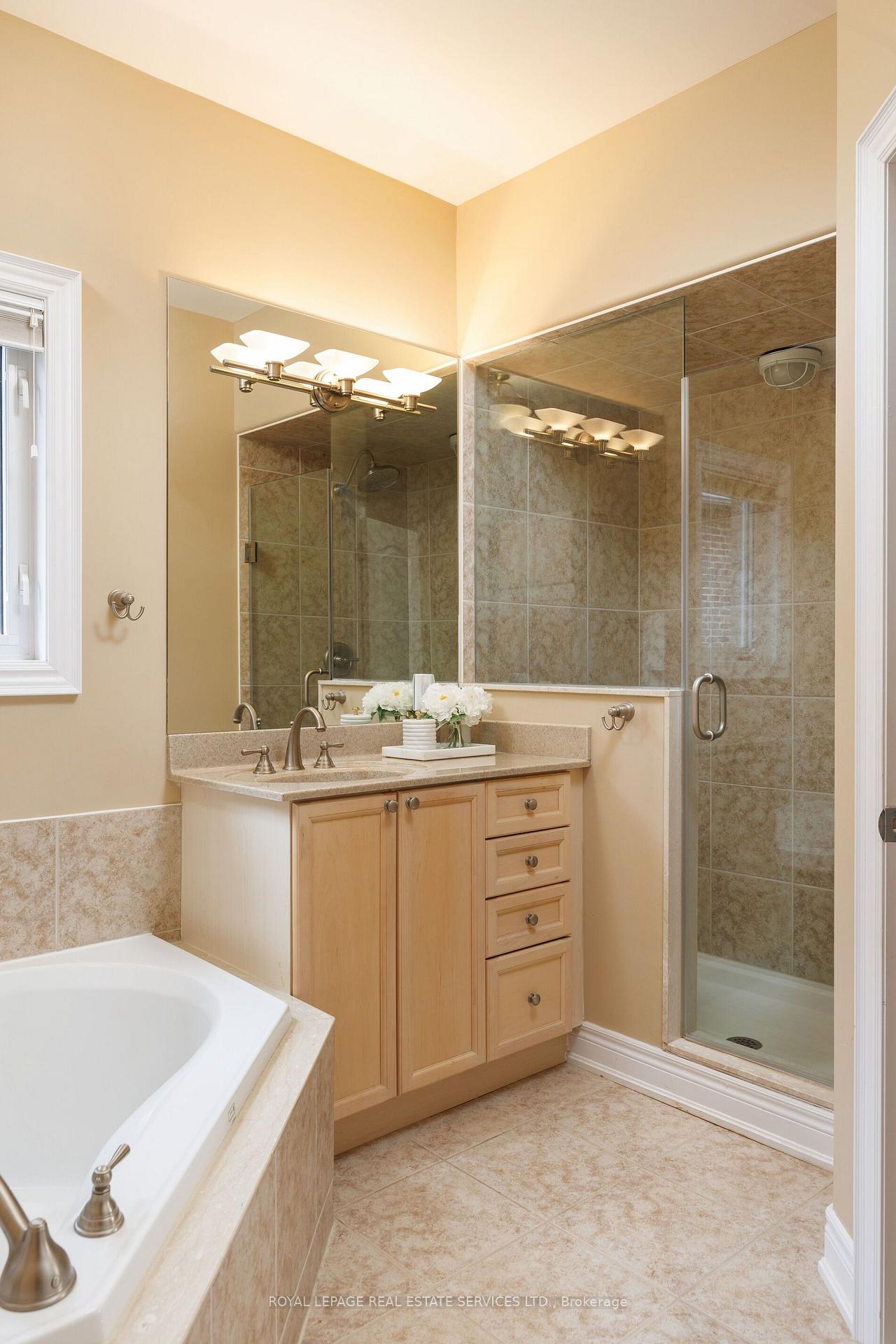 Photo 21 of 2424 Tesla Crescent, Oakville, Joshua Creek — HOMEH