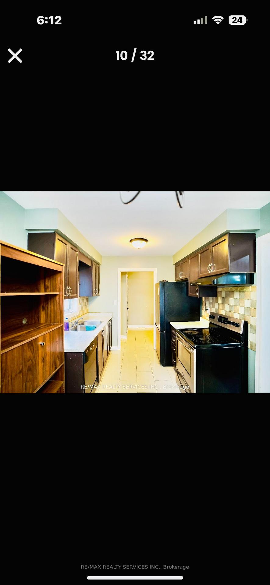 Photo 6 of 121 Pressed Brick Drive, Brampton, Brampton North — HOMEH