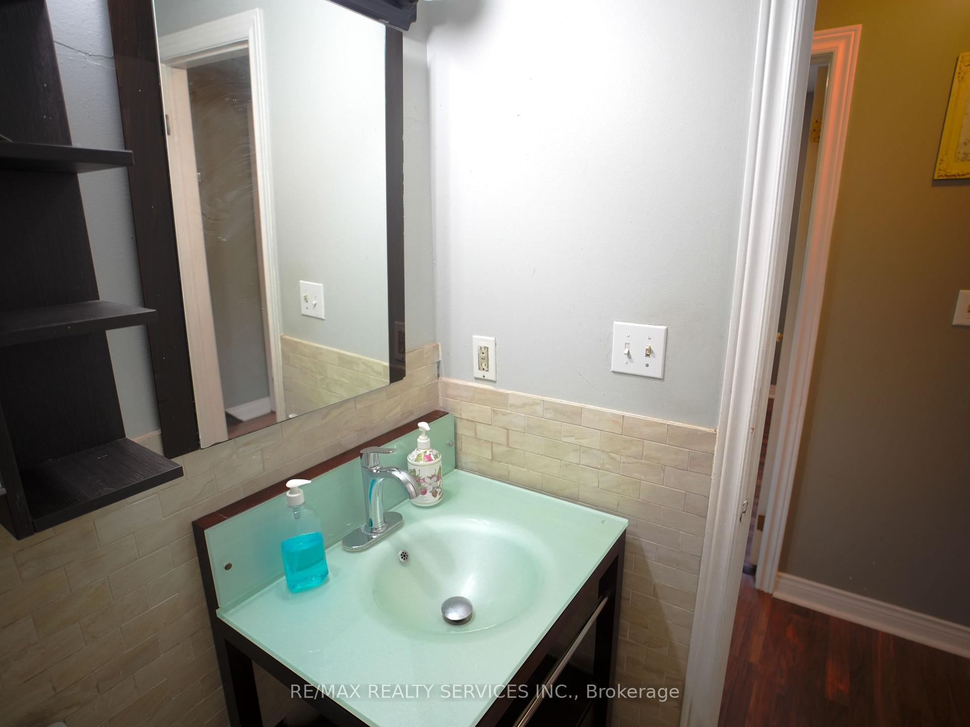 Photo 28 of 121 Pressed Brick Drive, Brampton, Brampton North — HOMEH