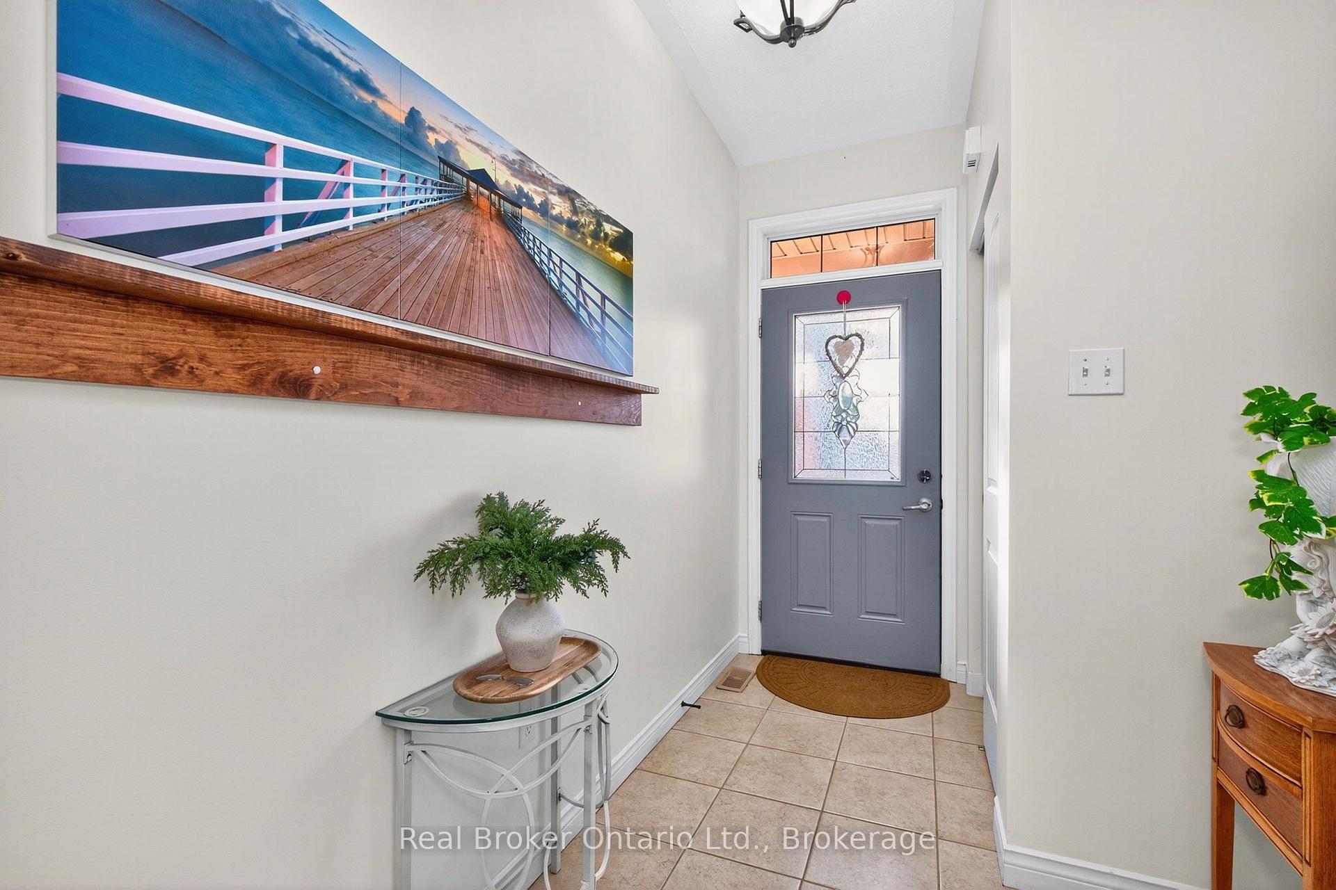 Photo 13 of 438 Shewfelt Crescent, Midland — HOMEH