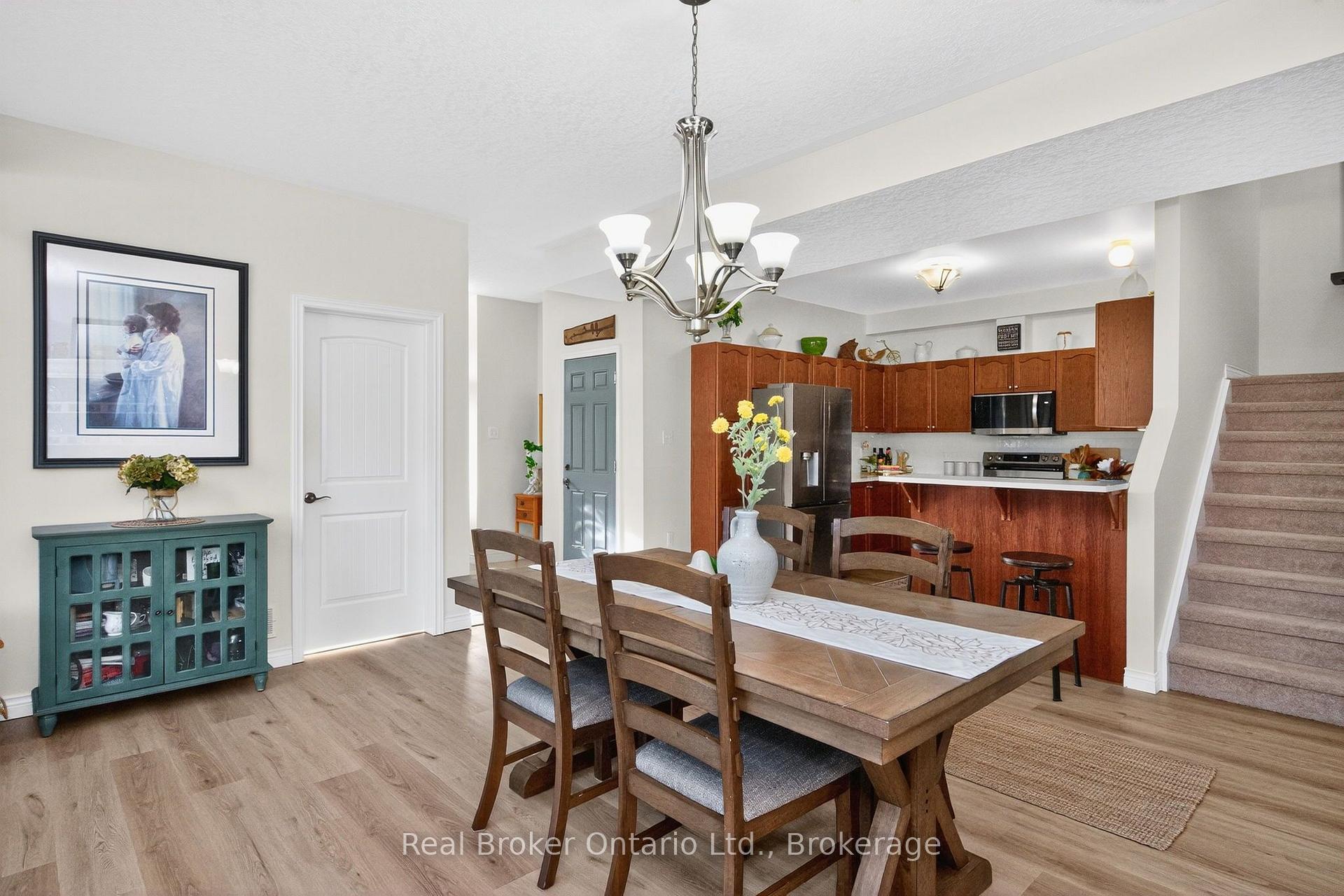Photo 18 of 438 Shewfelt Crescent, Midland — HOMEH
