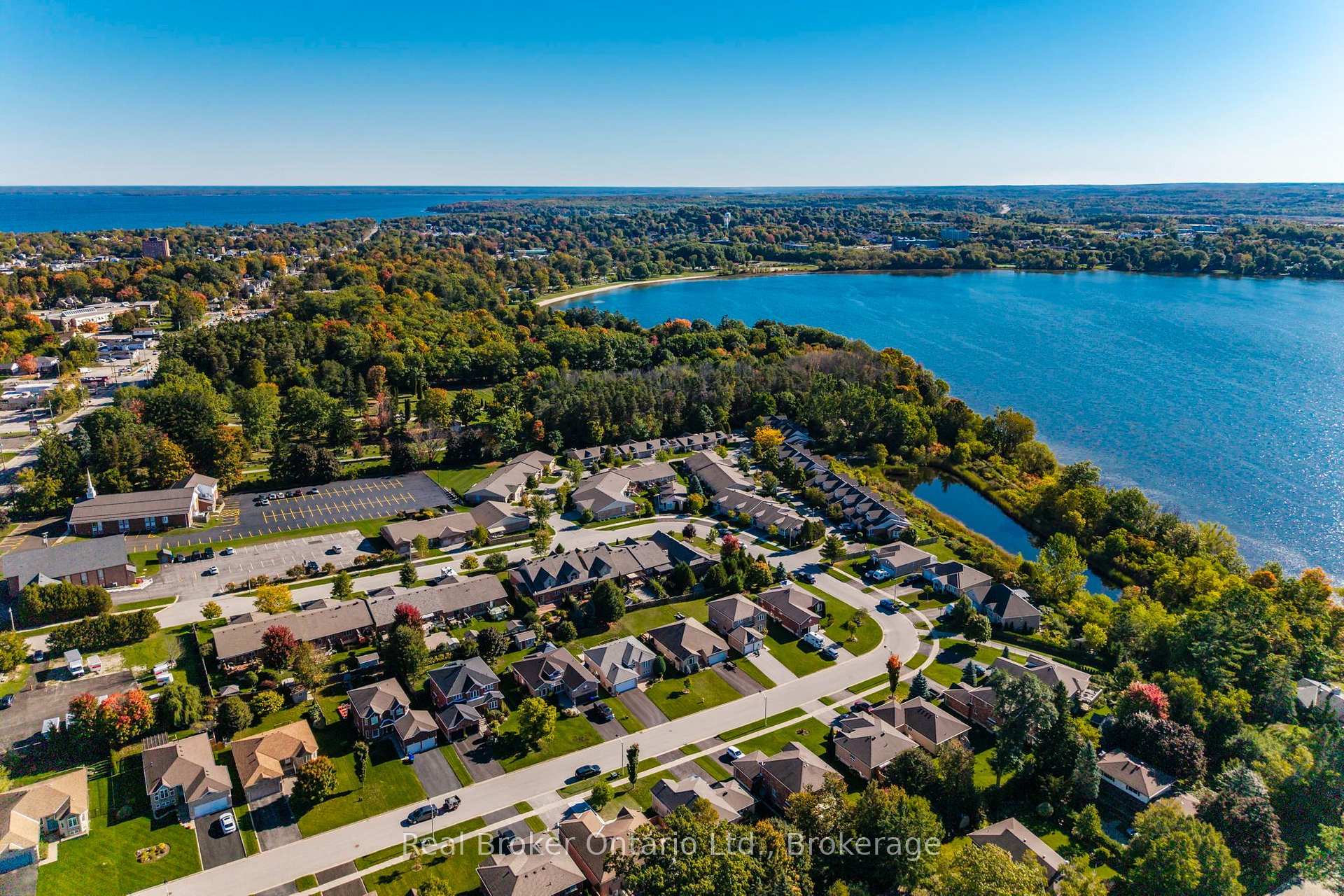 Photo 38 of 438 Shewfelt Crescent, Midland — HOMEH