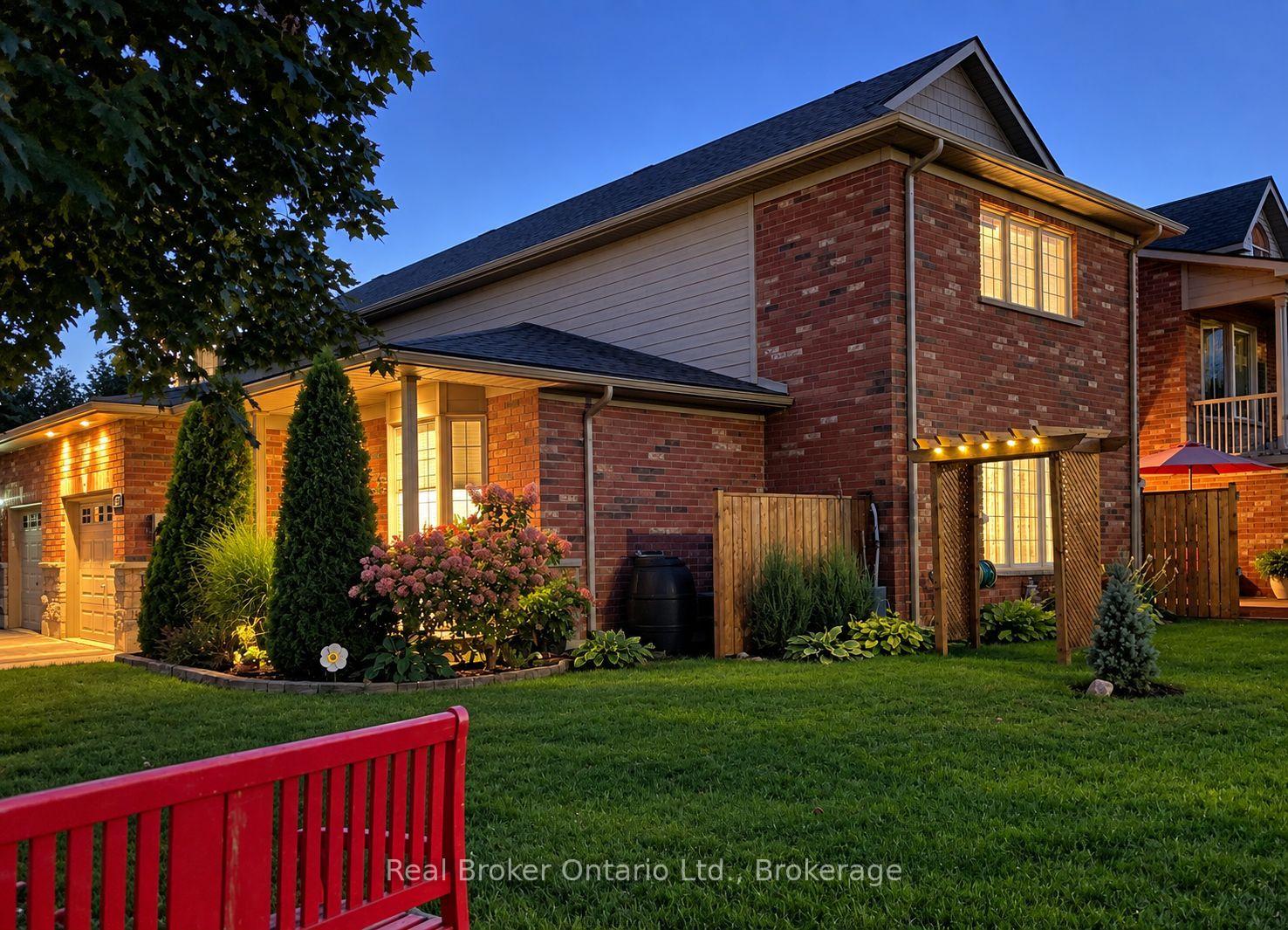 Photo 2 of 438 Shewfelt Crescent, Midland — HOMEH
