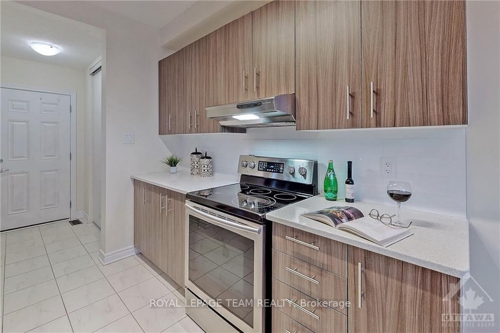 Photo 12 of 3375 Woodroffe Avenue, Ottawa, Barrhaven - Strandherd — HOMEH