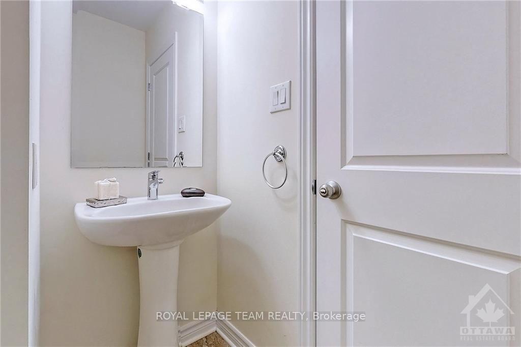 Photo 13 of 3375 Woodroffe Avenue, Ottawa, Barrhaven - Strandherd — HOMEH