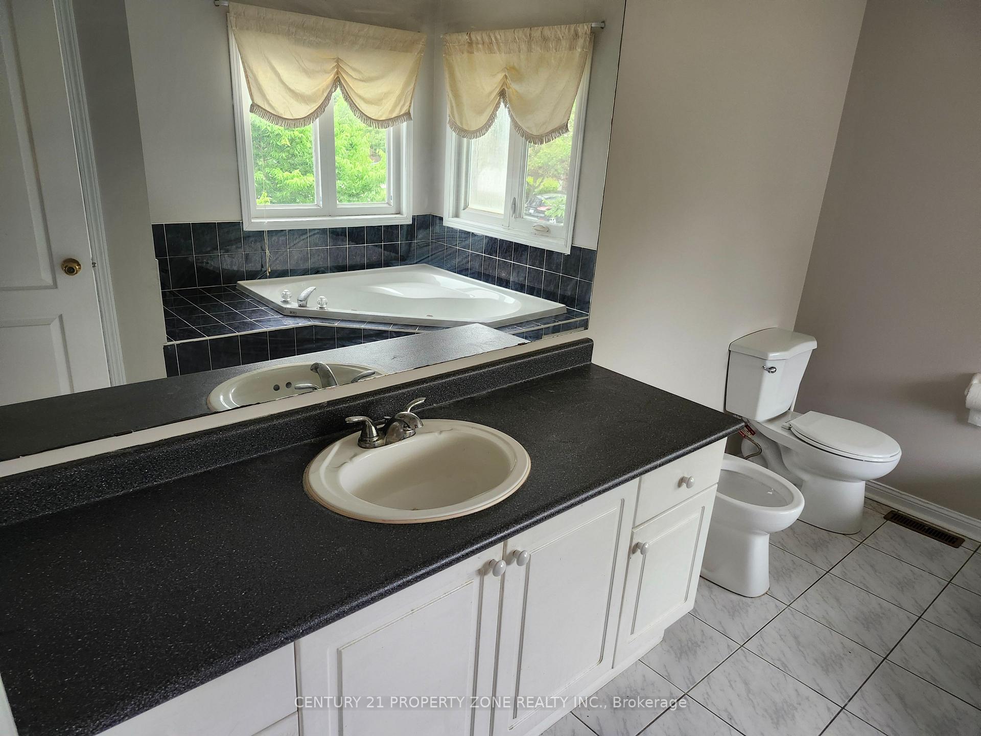 Photo 7 of Unit Main, 700 Peter Robertson Boulevard, Brampton, Sandringham-Wellington — HOMEH