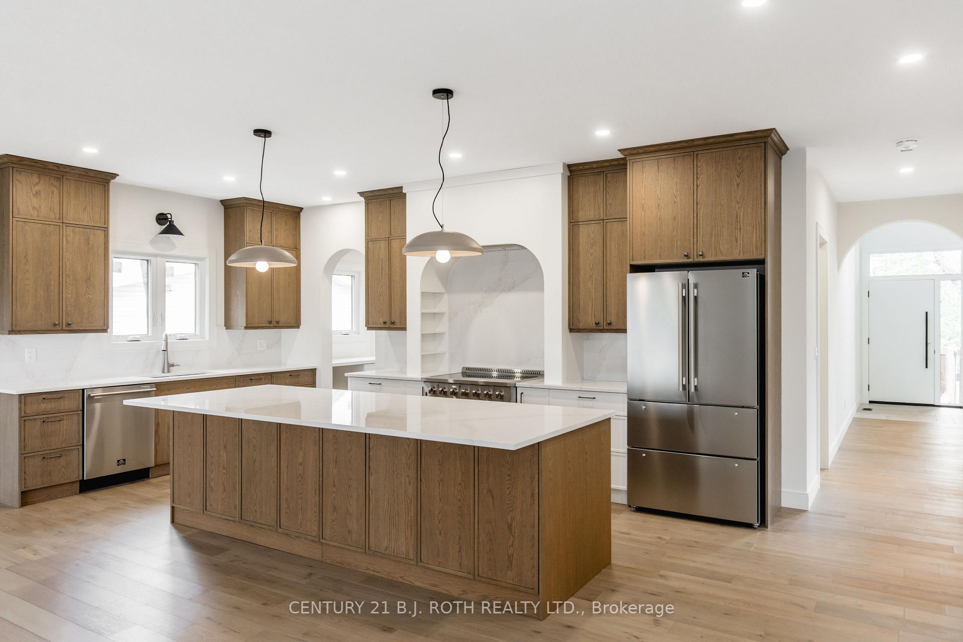 Photo 8 of 56 Brennan Avenue, Barrie, South Shore — HOMEH