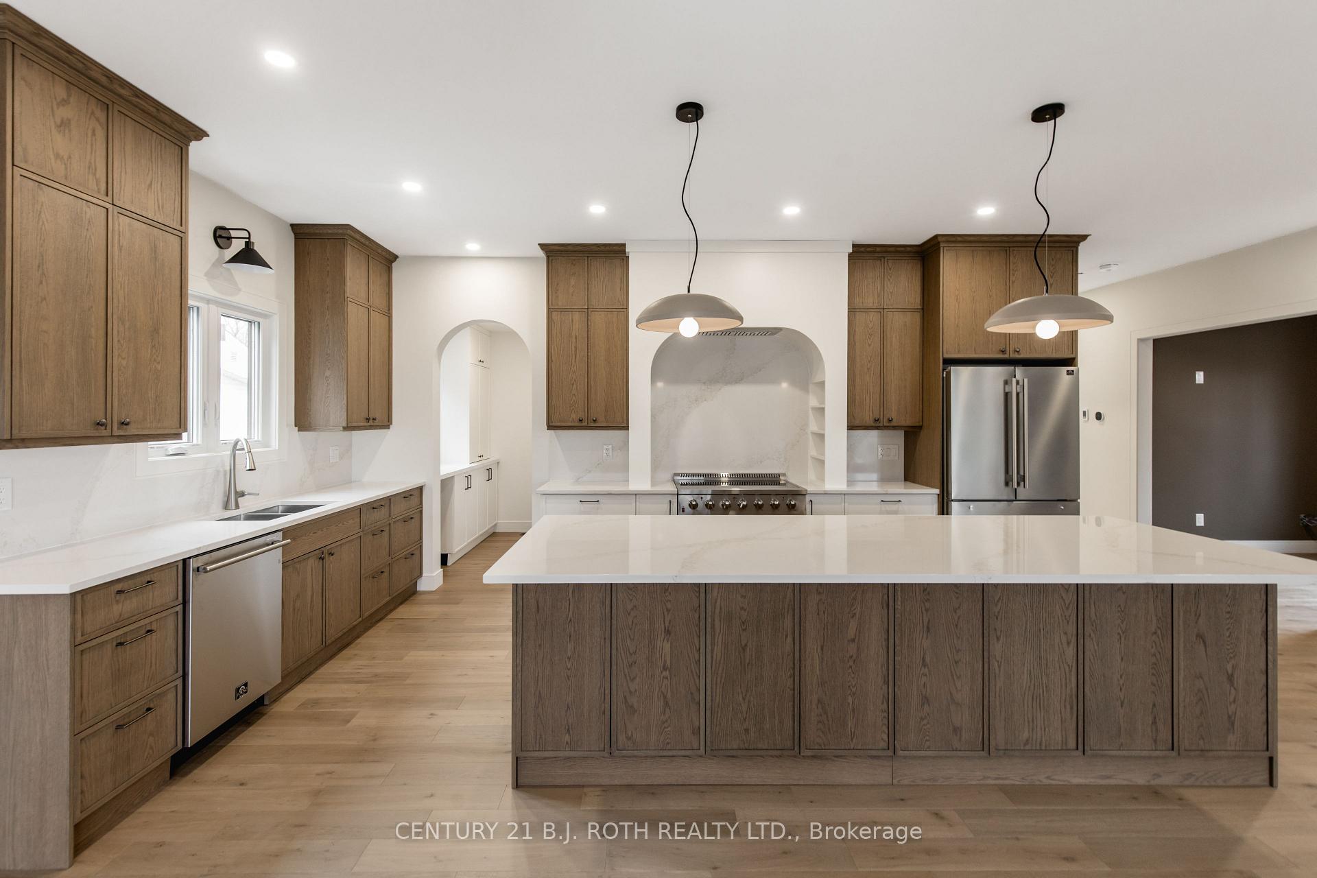 Photo 9 of 56 Brennan Avenue, Barrie, South Shore — HOMEH