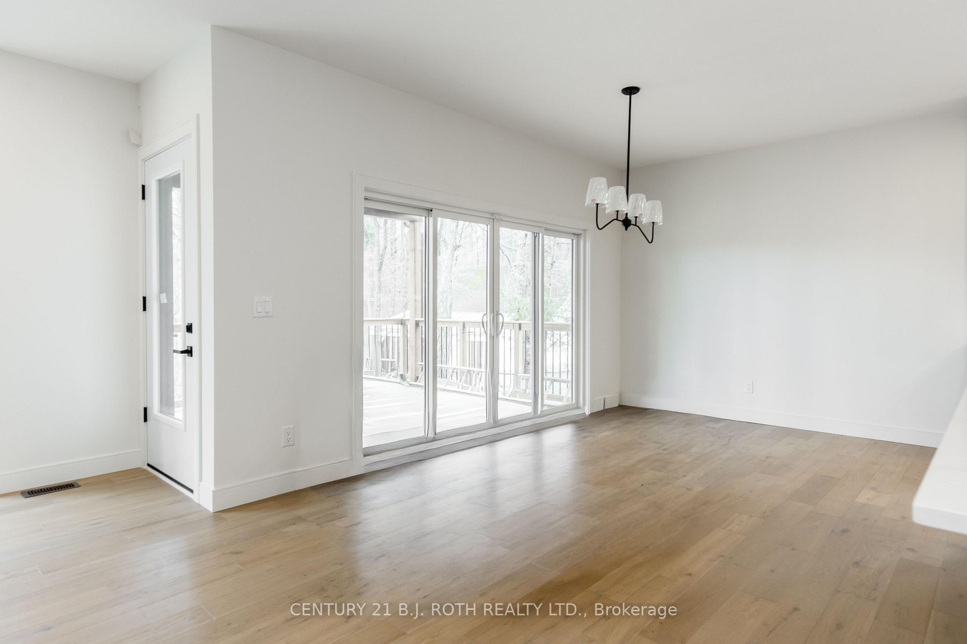 Photo 15 of 56 Brennan Avenue, Barrie, South Shore — HOMEH
