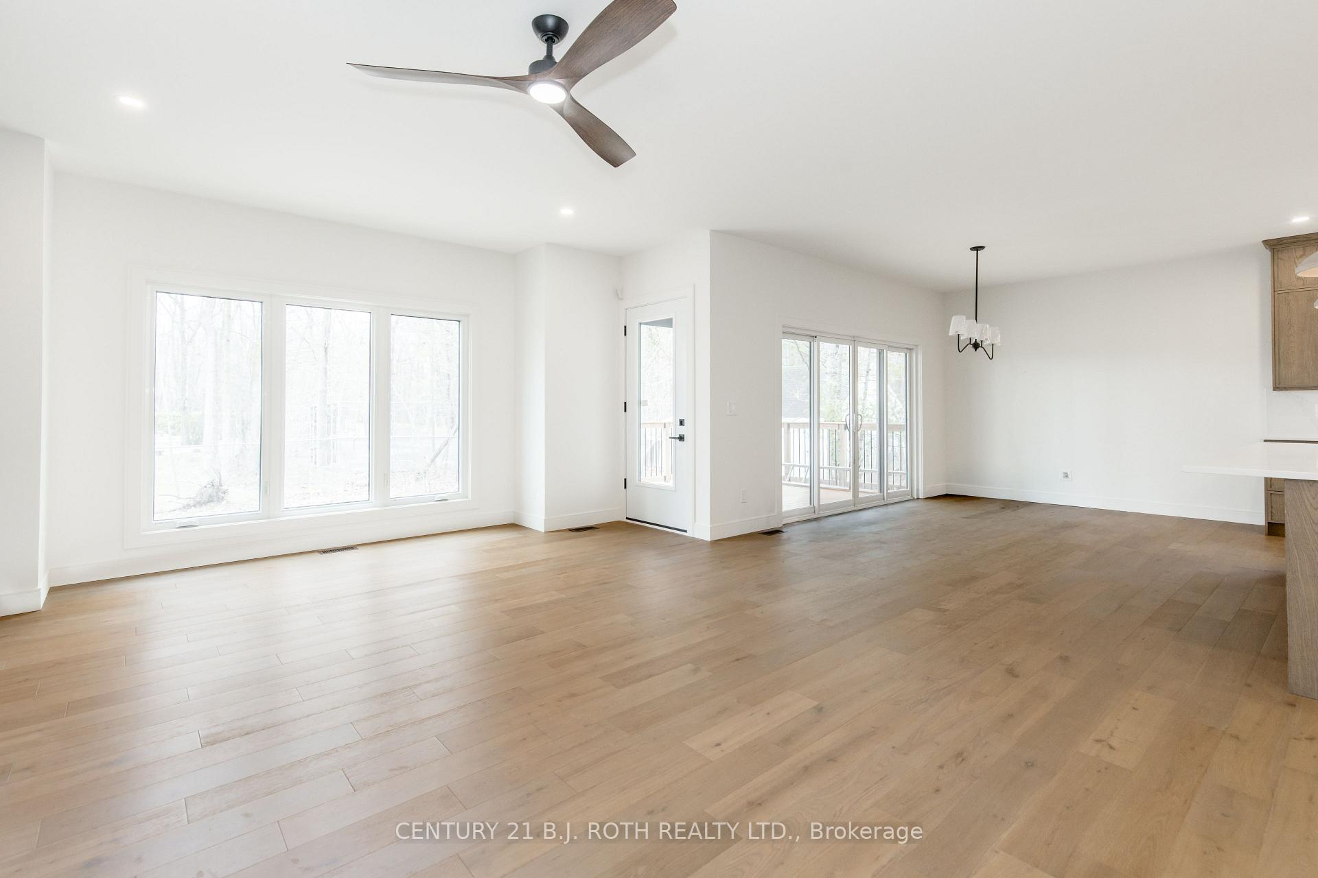 Photo 16 of 56 Brennan Avenue, Barrie, South Shore — HOMEH