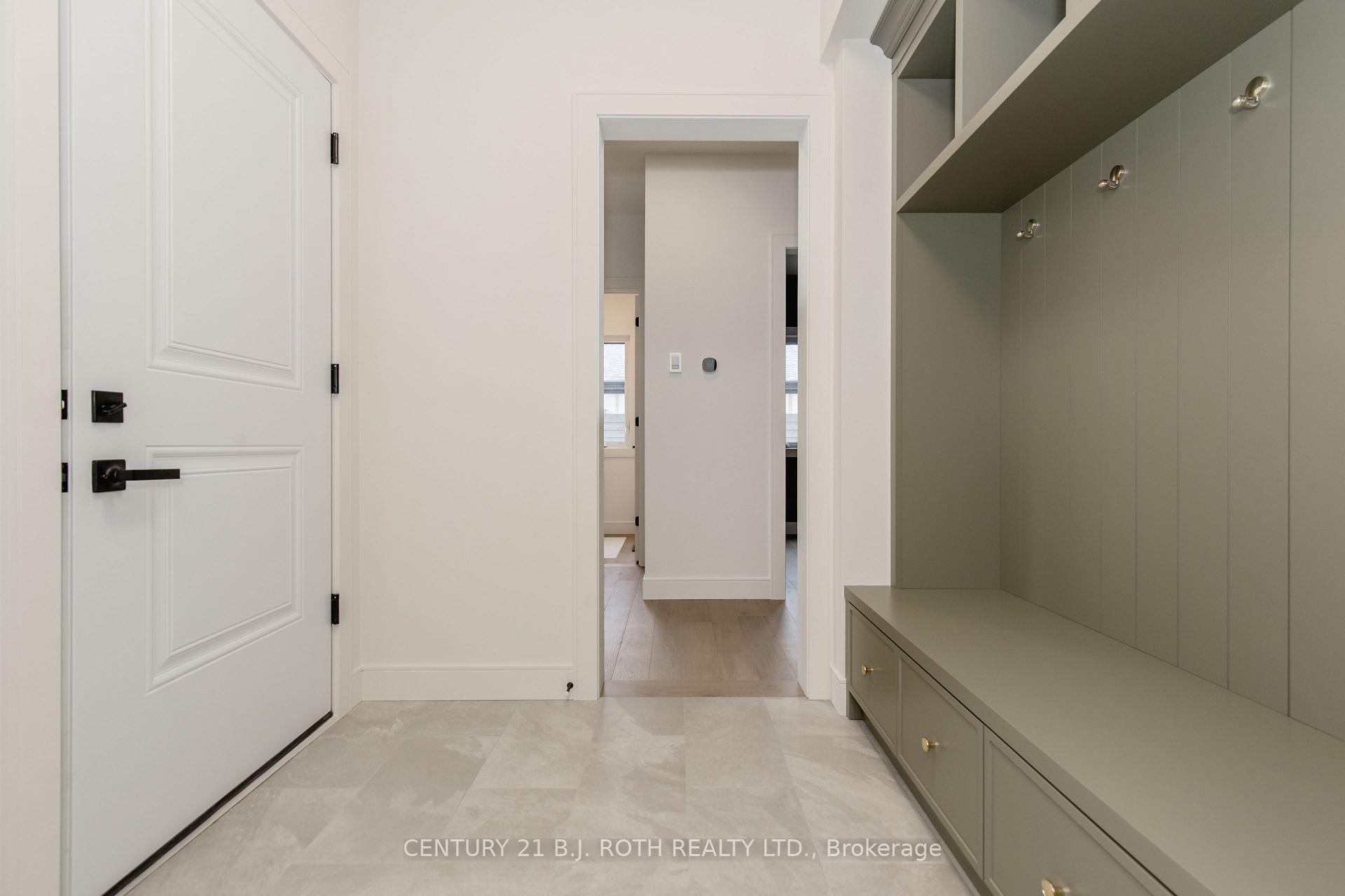 Photo 22 of 56 Brennan Avenue, Barrie, South Shore — HOMEH