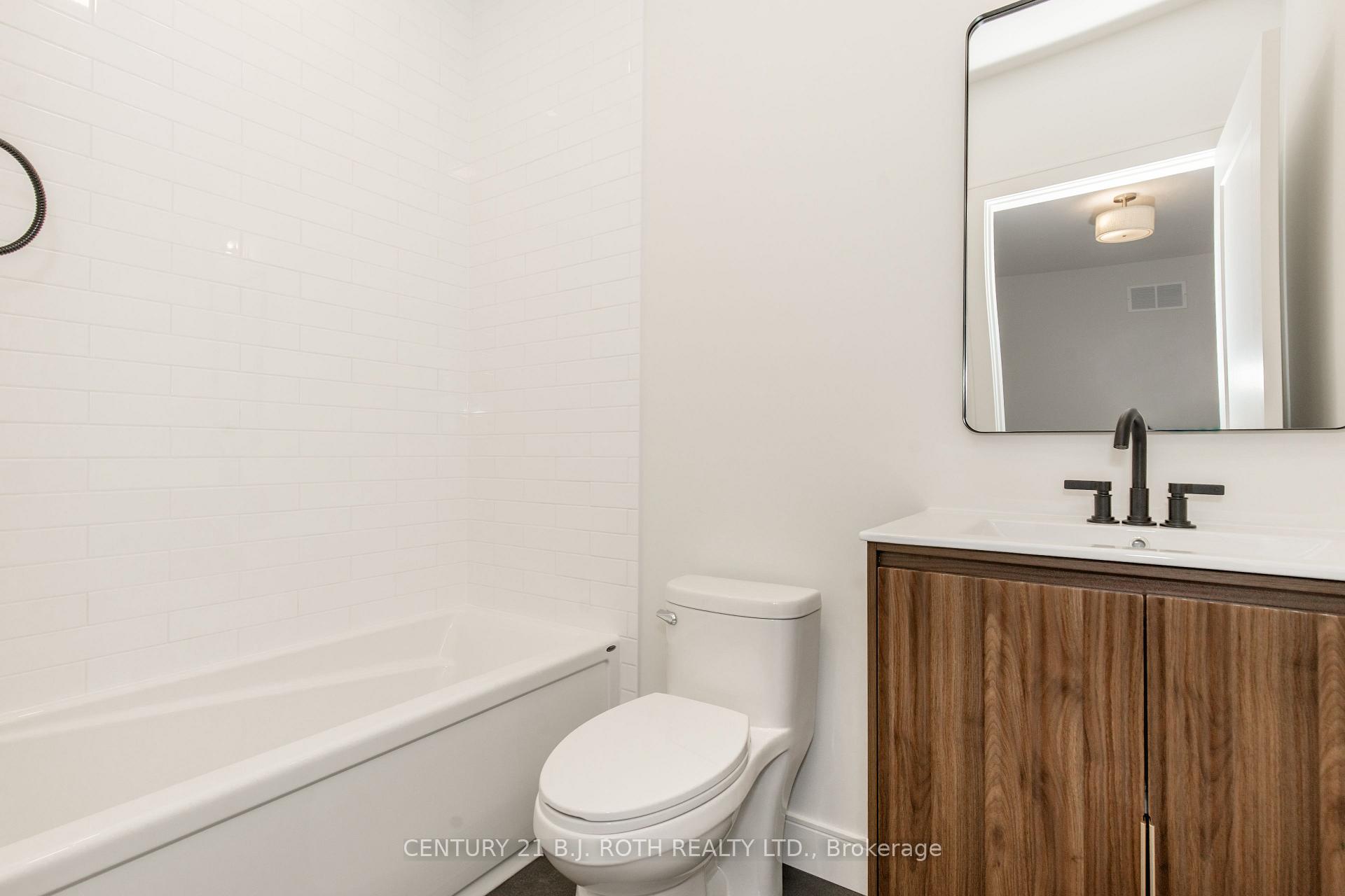 Photo 35 of 56 Brennan Avenue, Barrie, South Shore — HOMEH