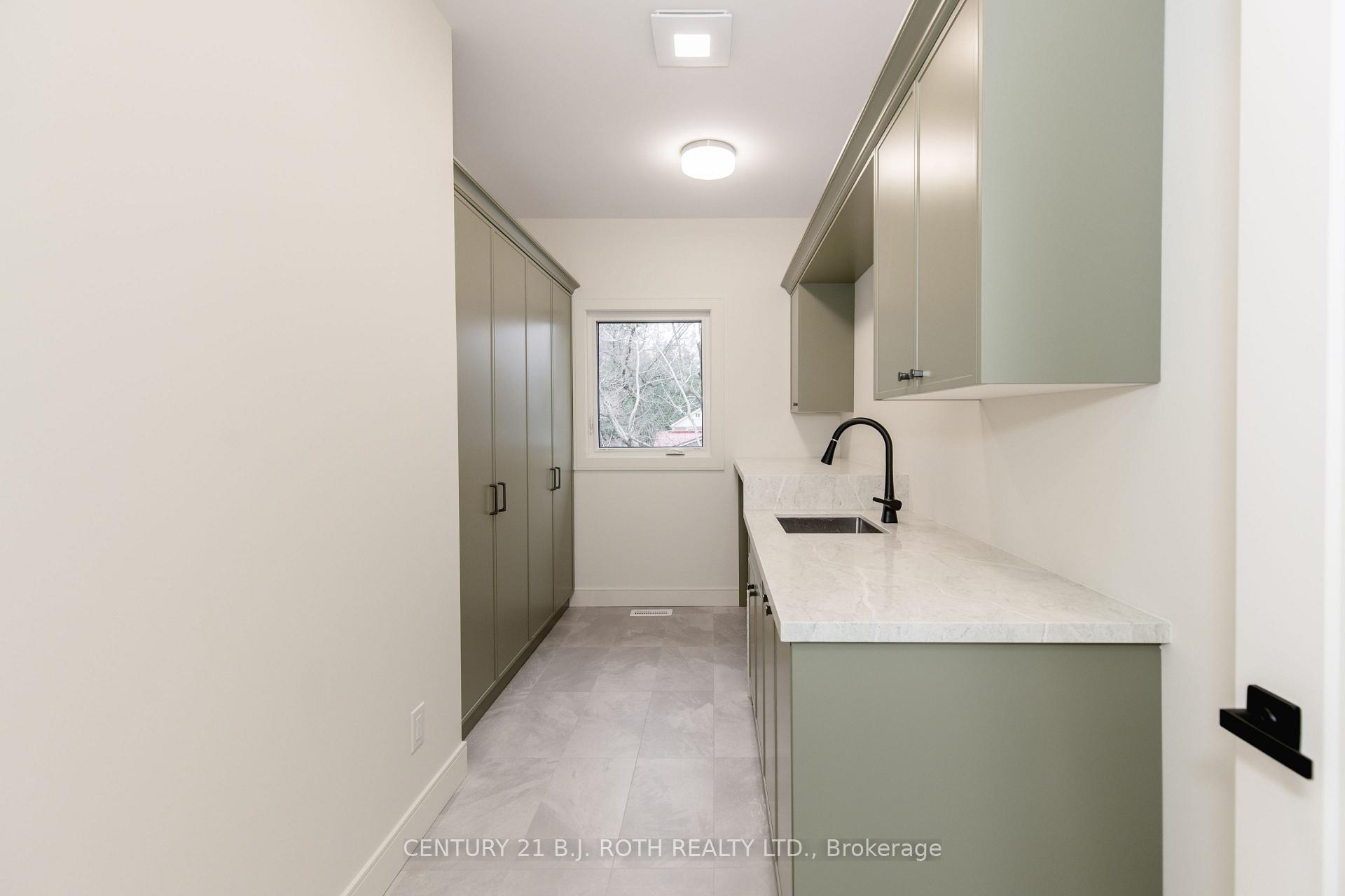 Photo 36 of 56 Brennan Avenue, Barrie, South Shore — HOMEH